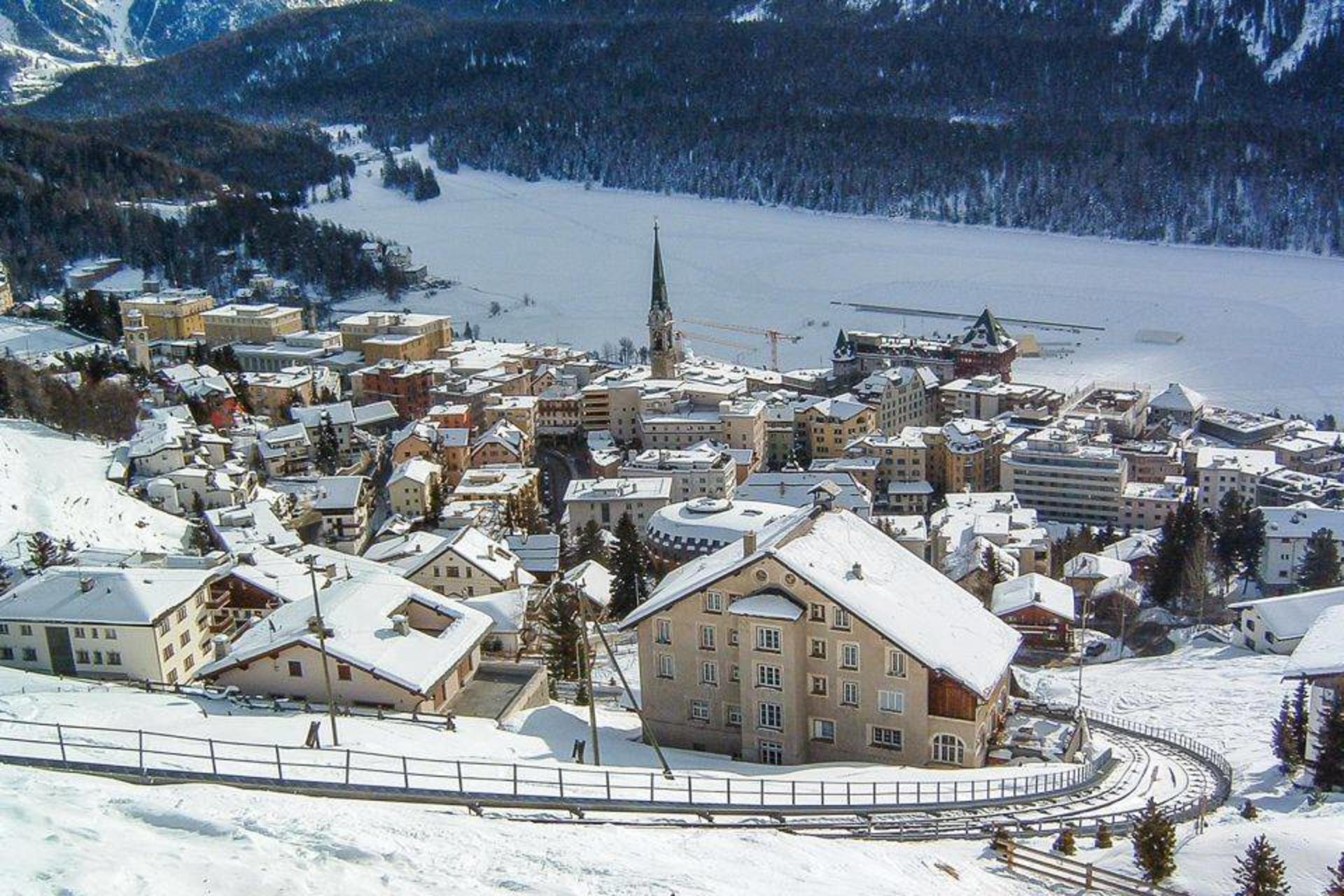 Lake Como Cruise, St. Moritz and Bernina Red Train Tour - Thumbnail 3