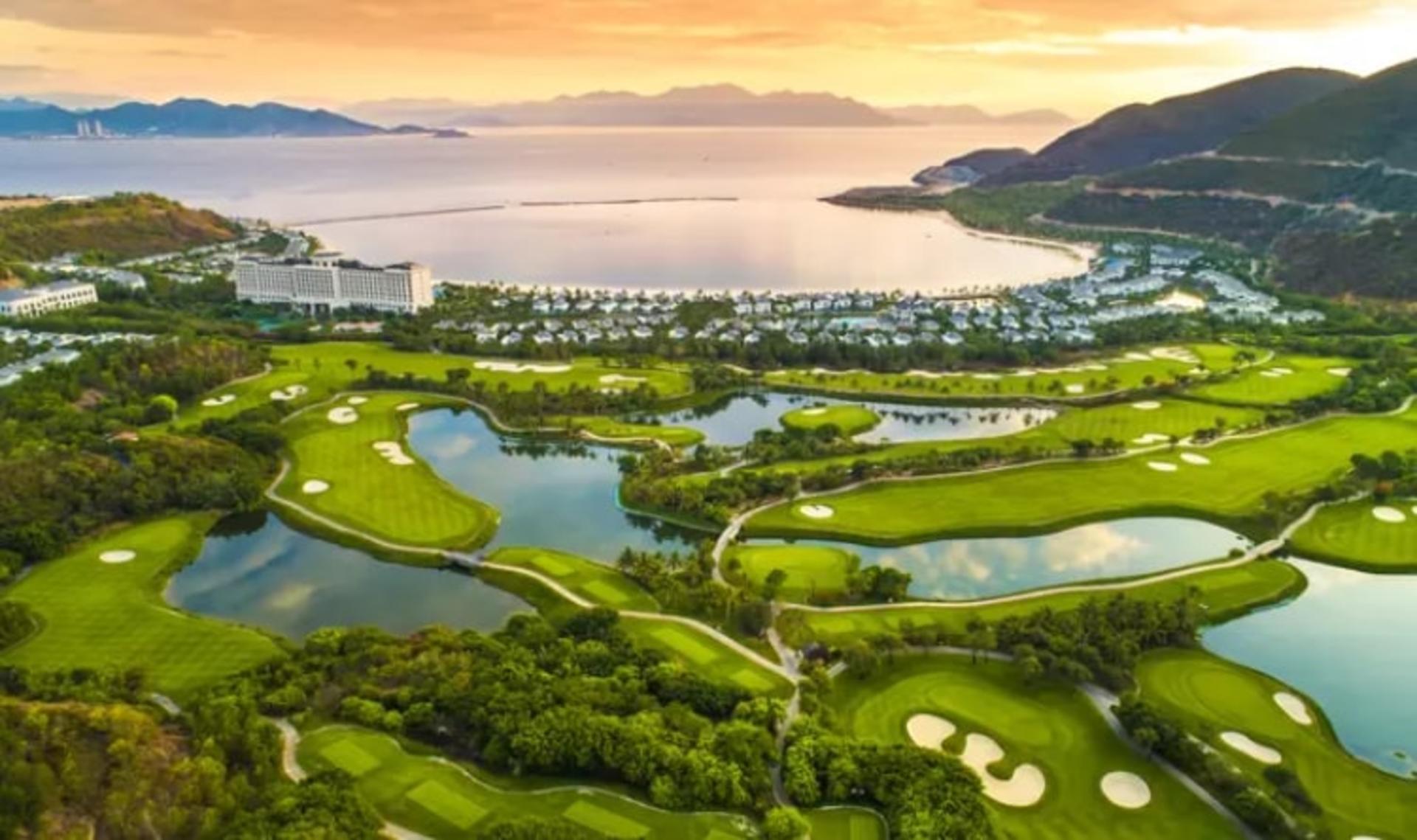 Private car to Golf Courses in Nha Trang, Cam Ranh and surrounding areas - Thumbnail 6