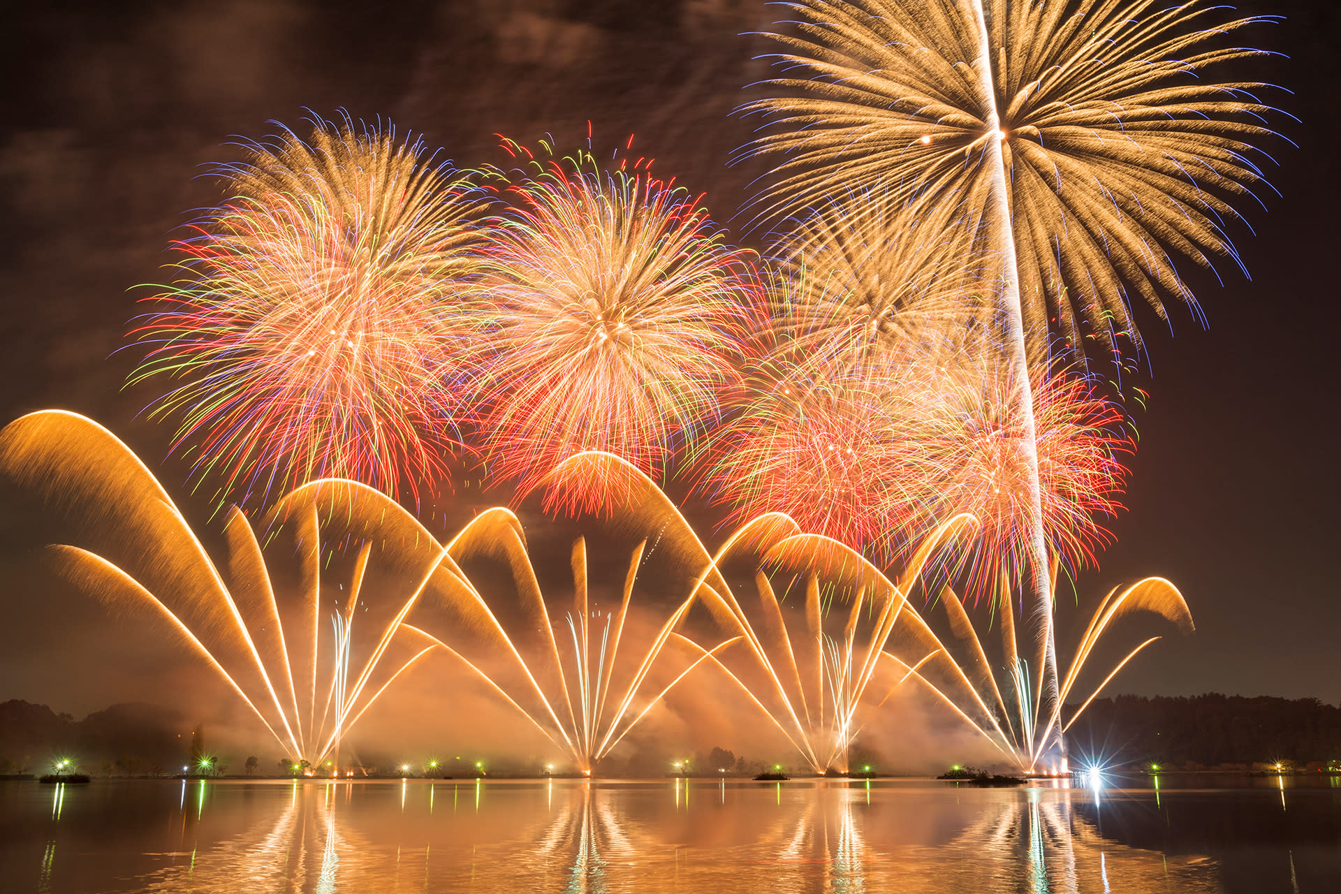 Autumn Fireworks Festival 1-Day Tour: Tsuchiura Fireworks Competition (includes admission ticket) / Kinugawa Fireworks (includes admission ticket) / Oarai Sea Fireworks / Tonegawa Fireworks - Thumbnail 15