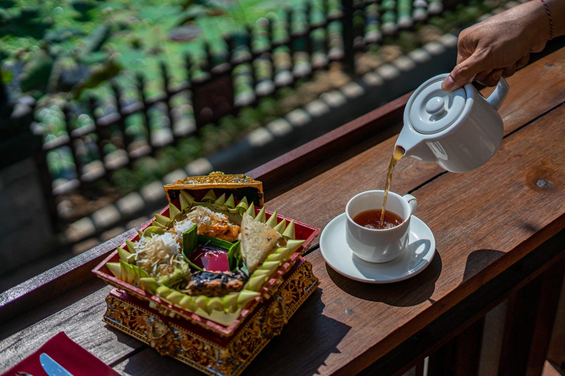 Dining Experience at The Cafe Lotus Ubud - Thumbnail 3
