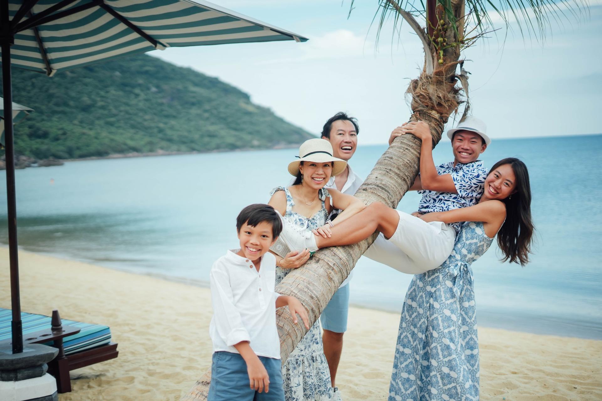 Da Nang: Beach Photoshoot with Professional Photographer - Thumbnail 24