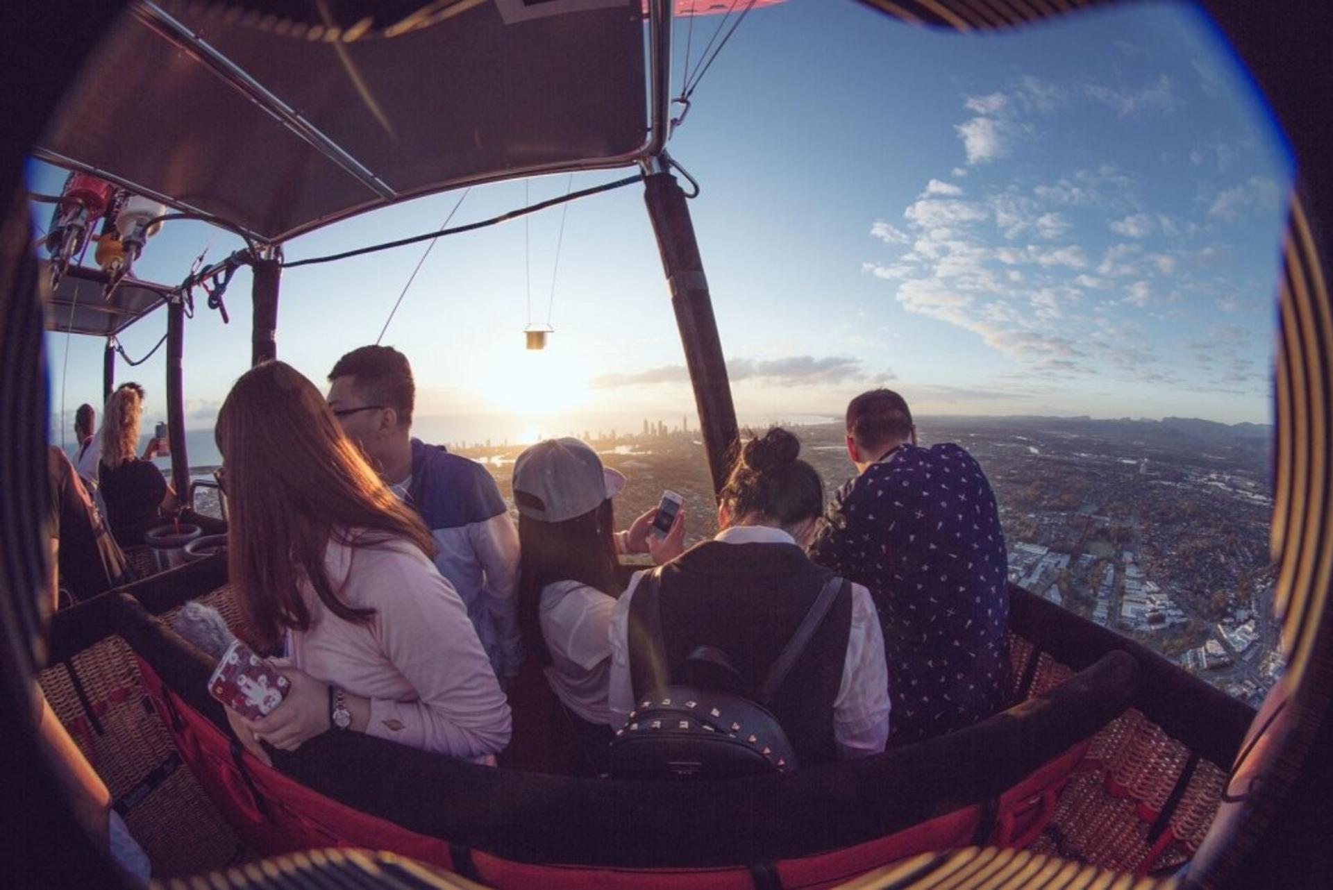 Gold Coast Hot Air Balloon Experience - Thumbnail 8