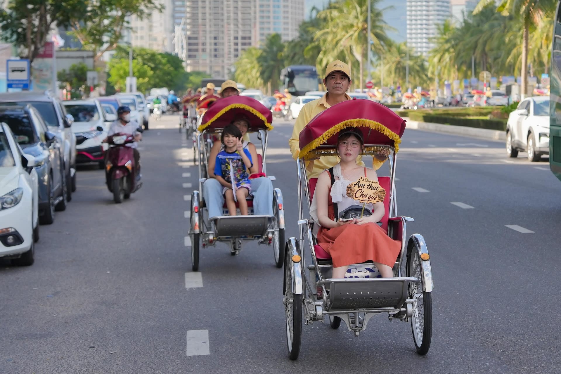 Da Nang Cyclo City Tour - Thumbnail 2