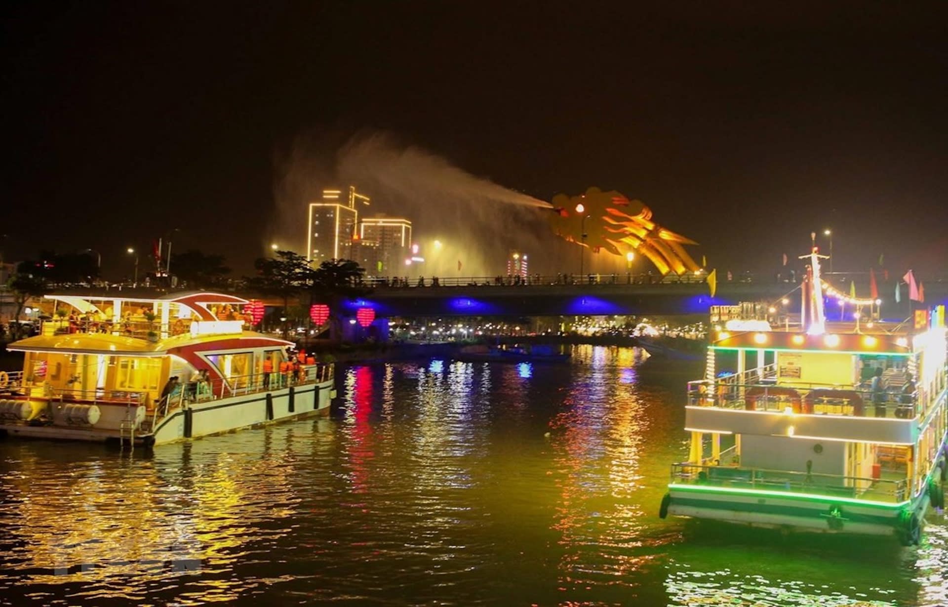 Han River Night Cruises By Dragon Cruise  - Thumbnail 21