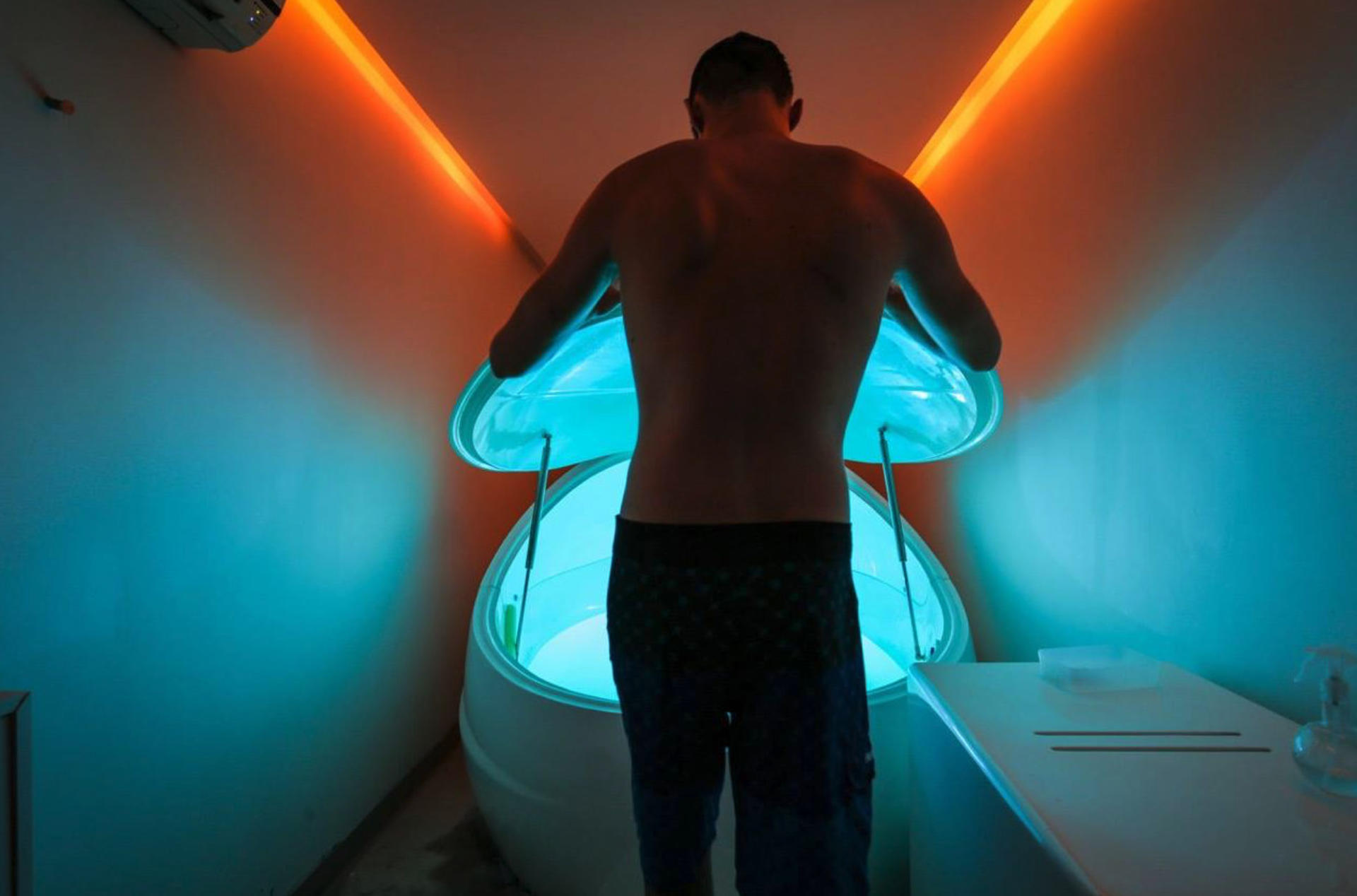 Float Co. - HK Float On Spa and Cold Plunge Experience | Mid-Levels - Thumbnail 5