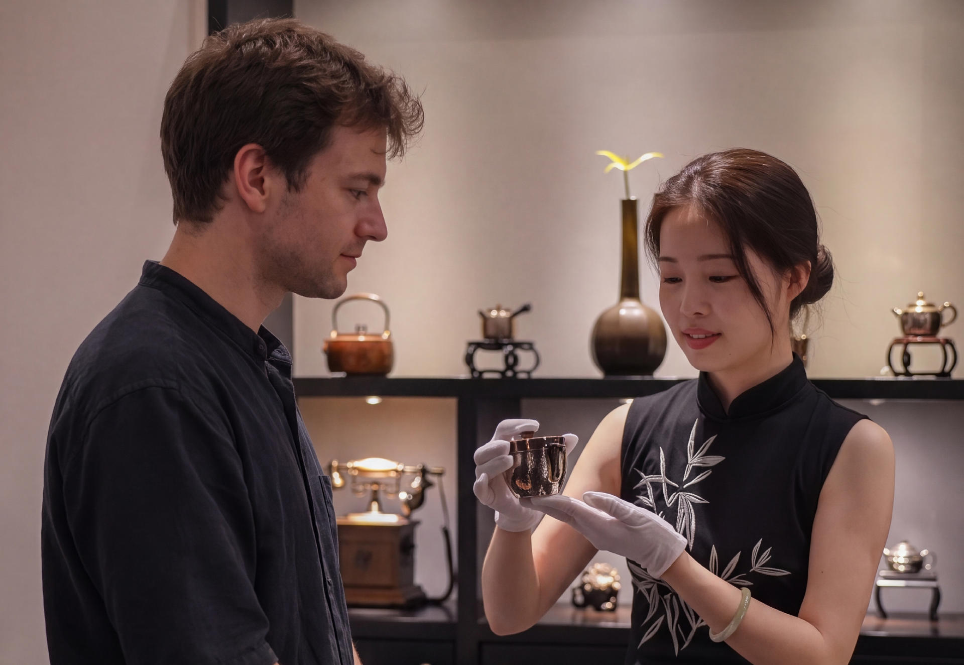 Chushan One-Day Tea Practice: Tea, Calligraphy & Classical Music Exp - Thumbnail 7