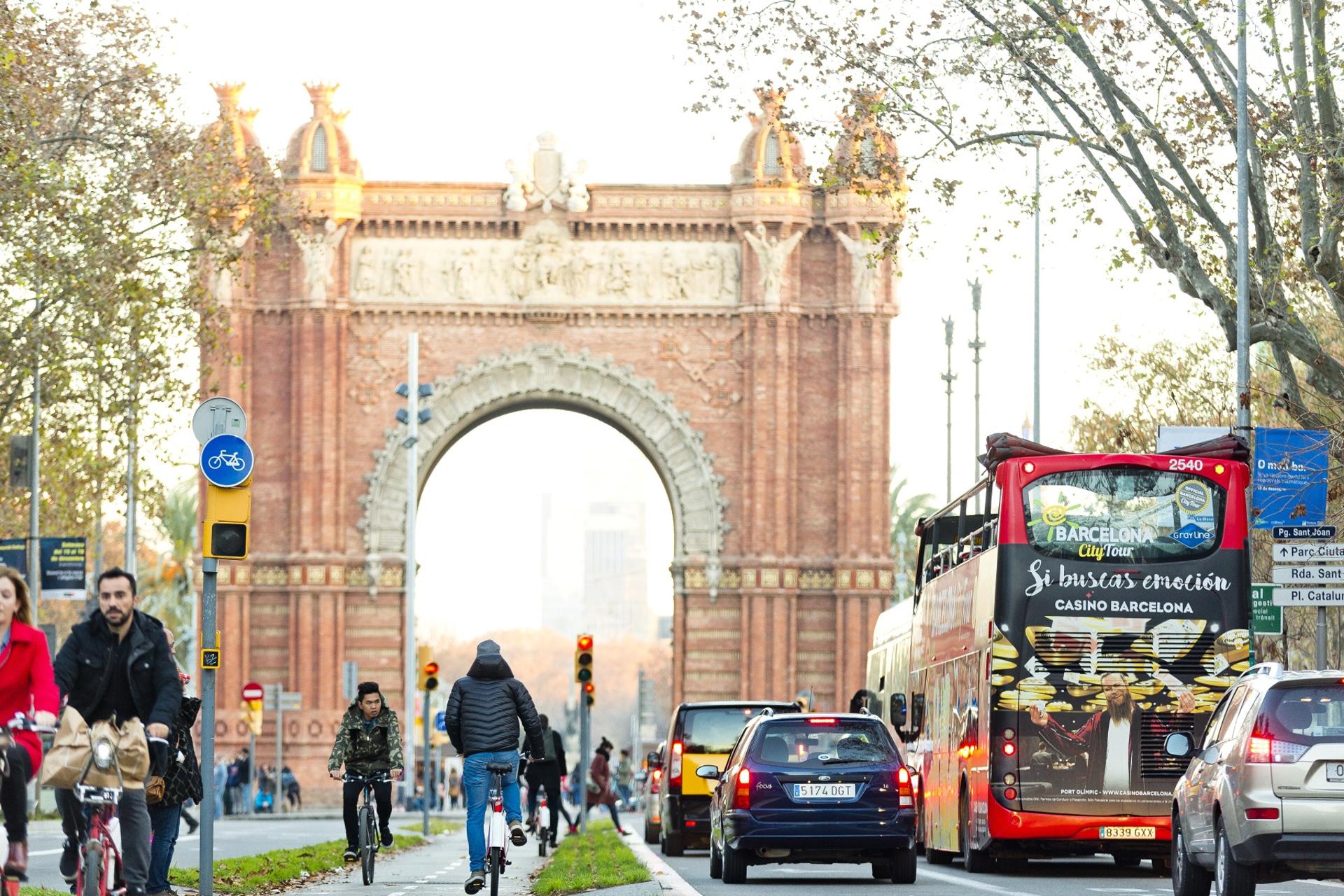 Barcelona Hop-On Hop-Off Bus Tour - Thumbnail 7