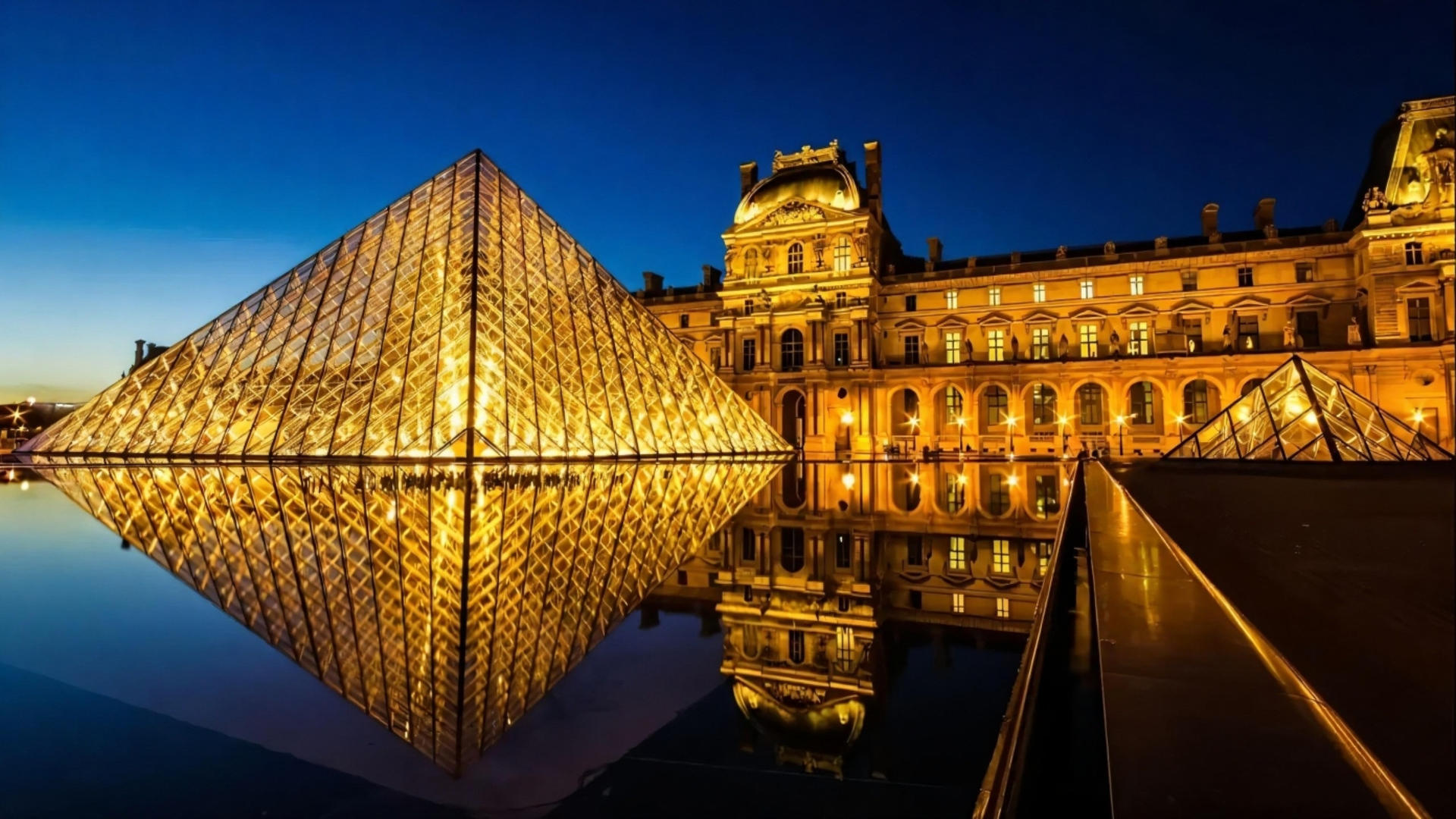 The Louvre Museum Ticket - Image 1
