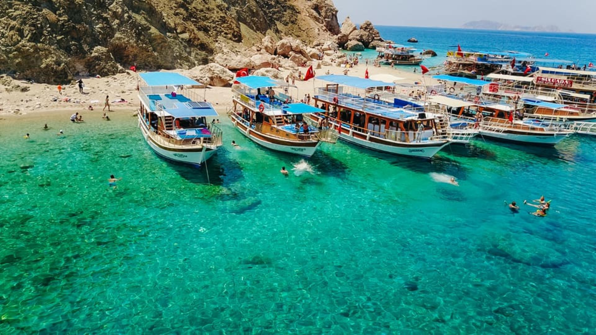 Suluada Boat Trip Full-Day Tour with Transfers - Thumbnail 12