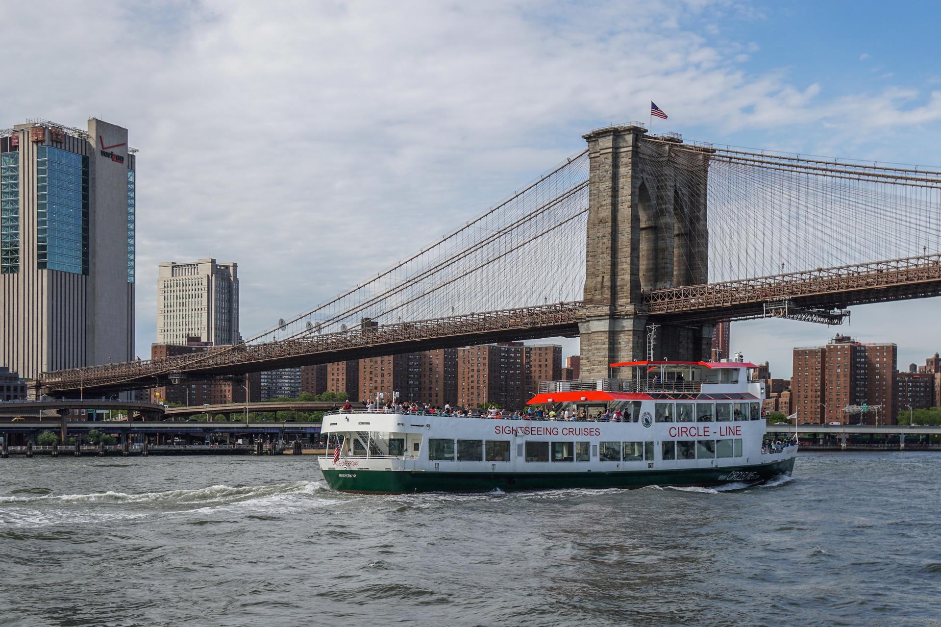 New York Landmarks Cruise by Circle Line  - Thumbnail 4