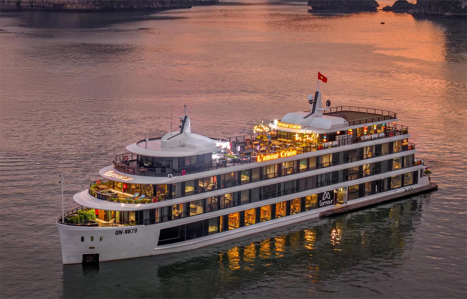 L'Amour 2D1N Cruise: Ha Long Bay with Sung Sot & Ti Top - Thumbnail 2