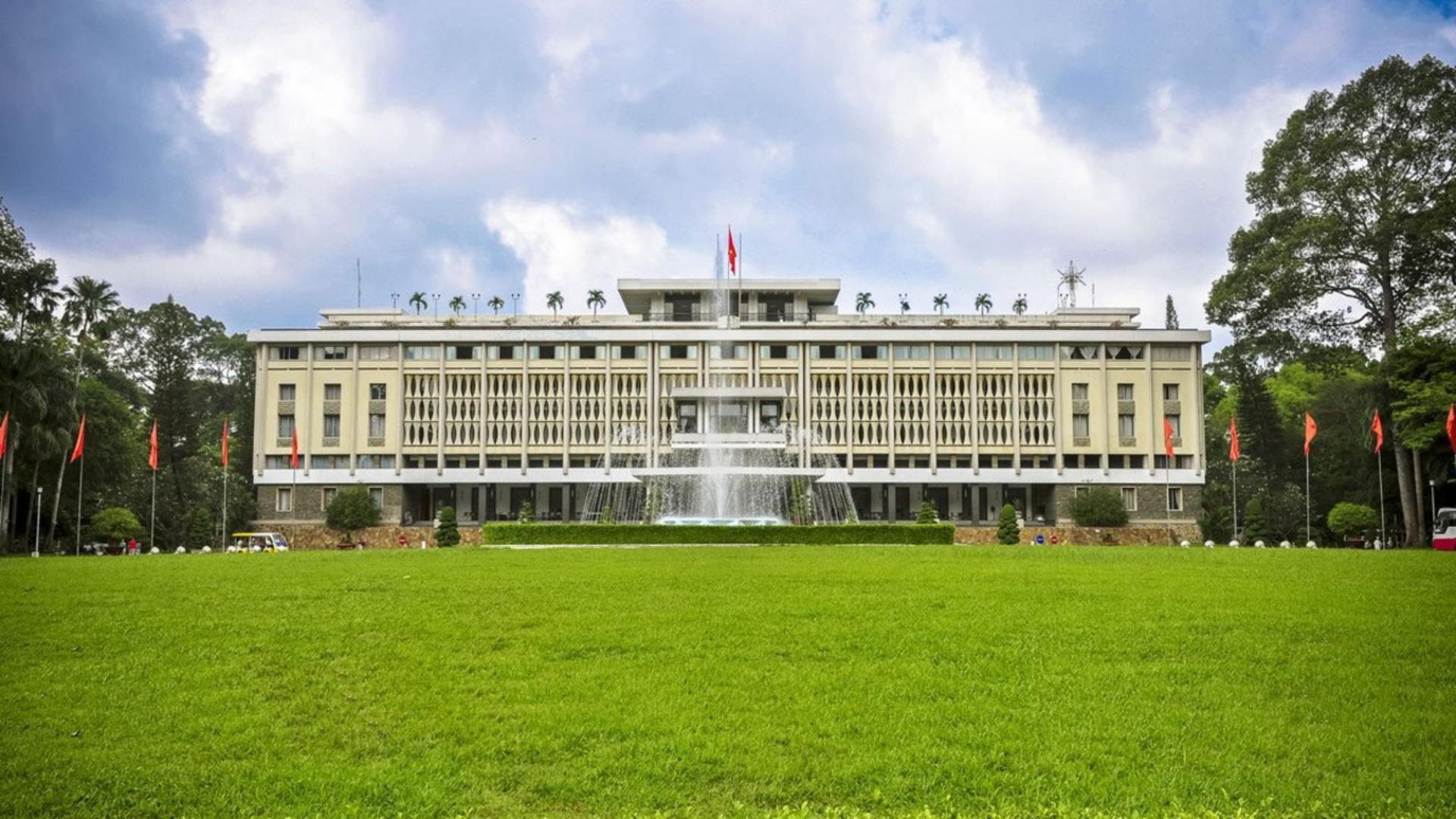 Morning City Tour: Independence Palace, War Museum, Ben Thanh Market - Thumbnail 2