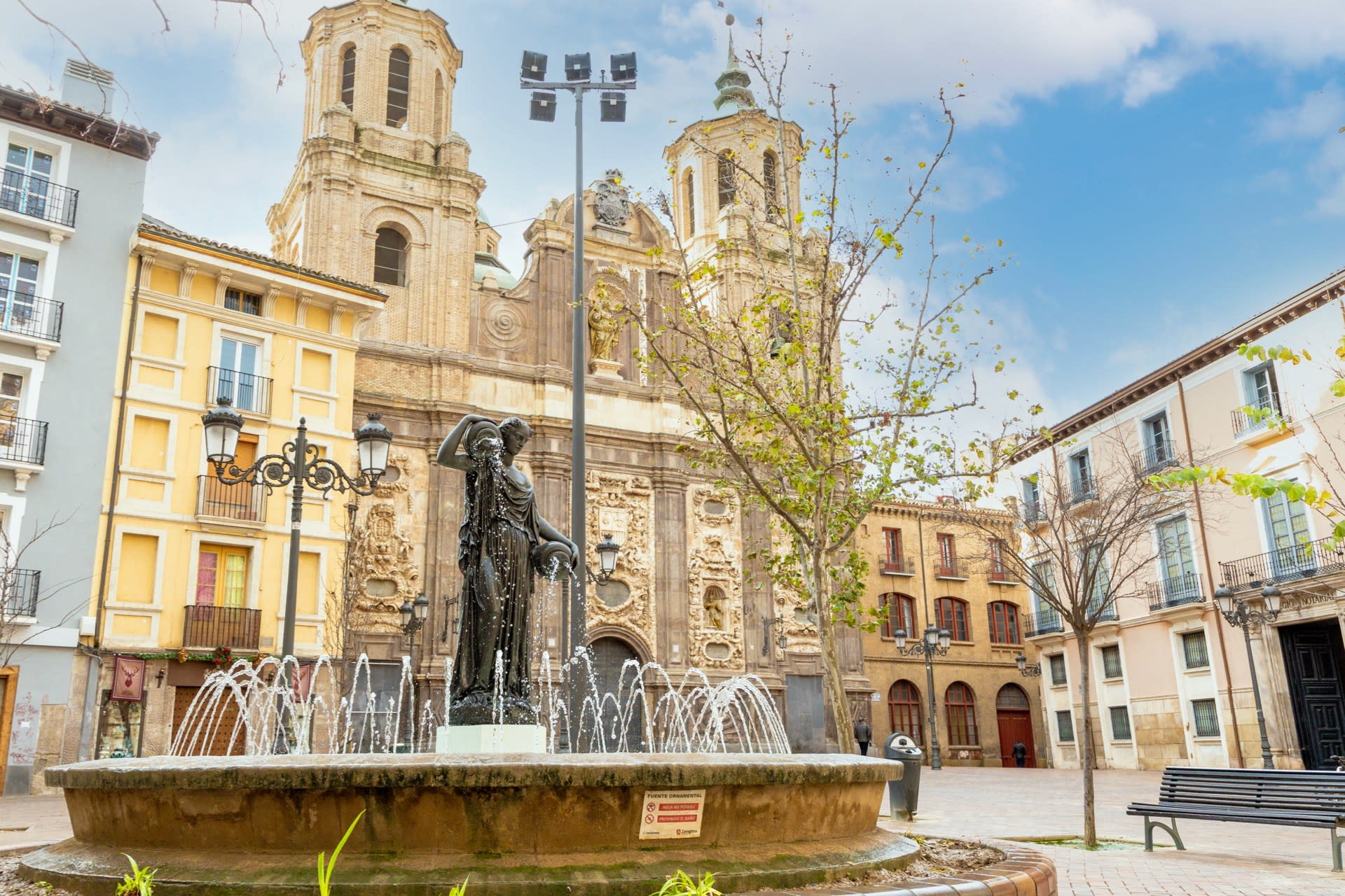 Private Zaragoza Scavenger Hunt and Sights Self-Guided Trip - Thumbnail 2