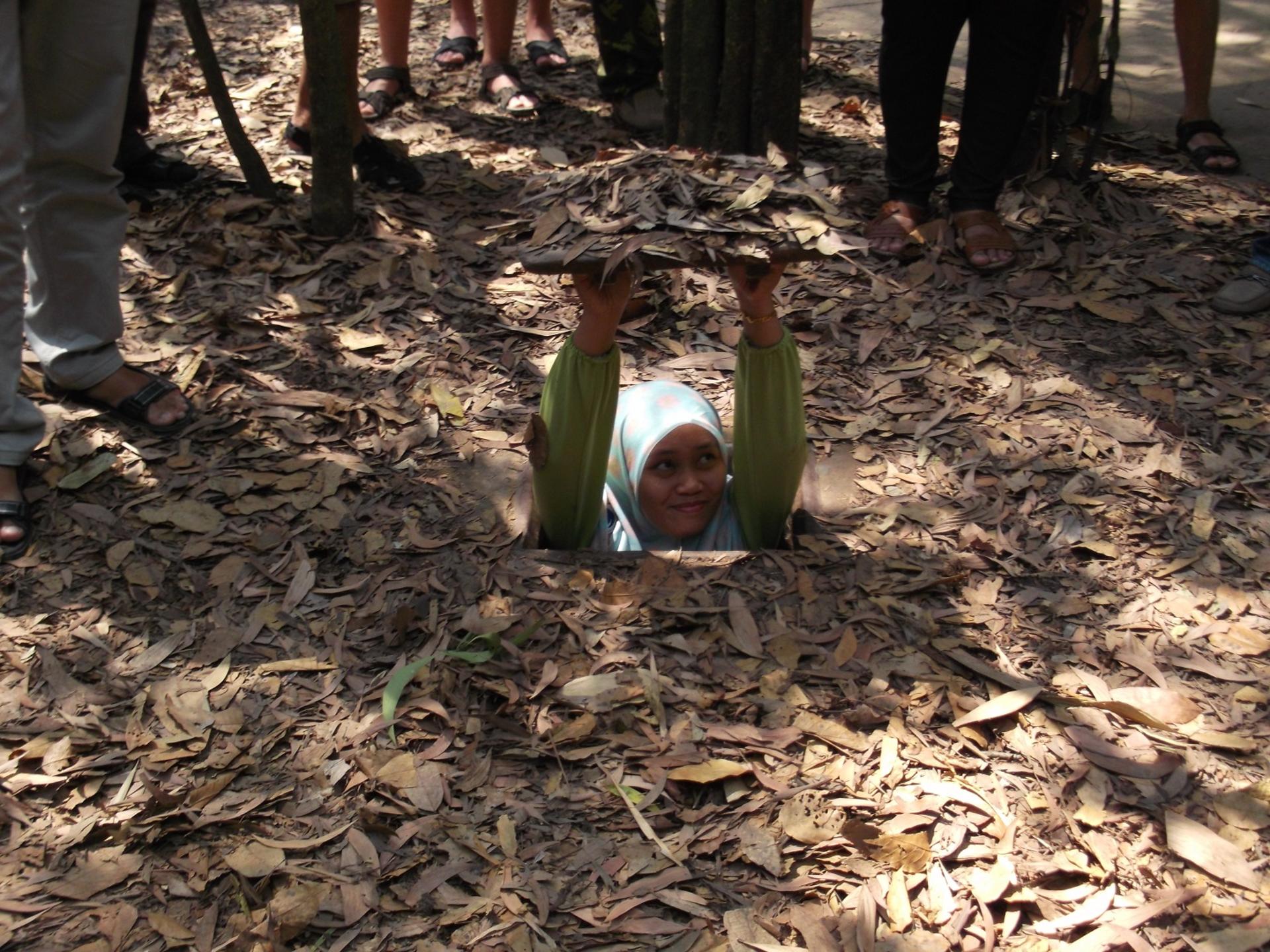 [Muslim Friendly] Cu Chi Tunnels & Wholes Sales Shopping Day Tour - Thumbnail 3