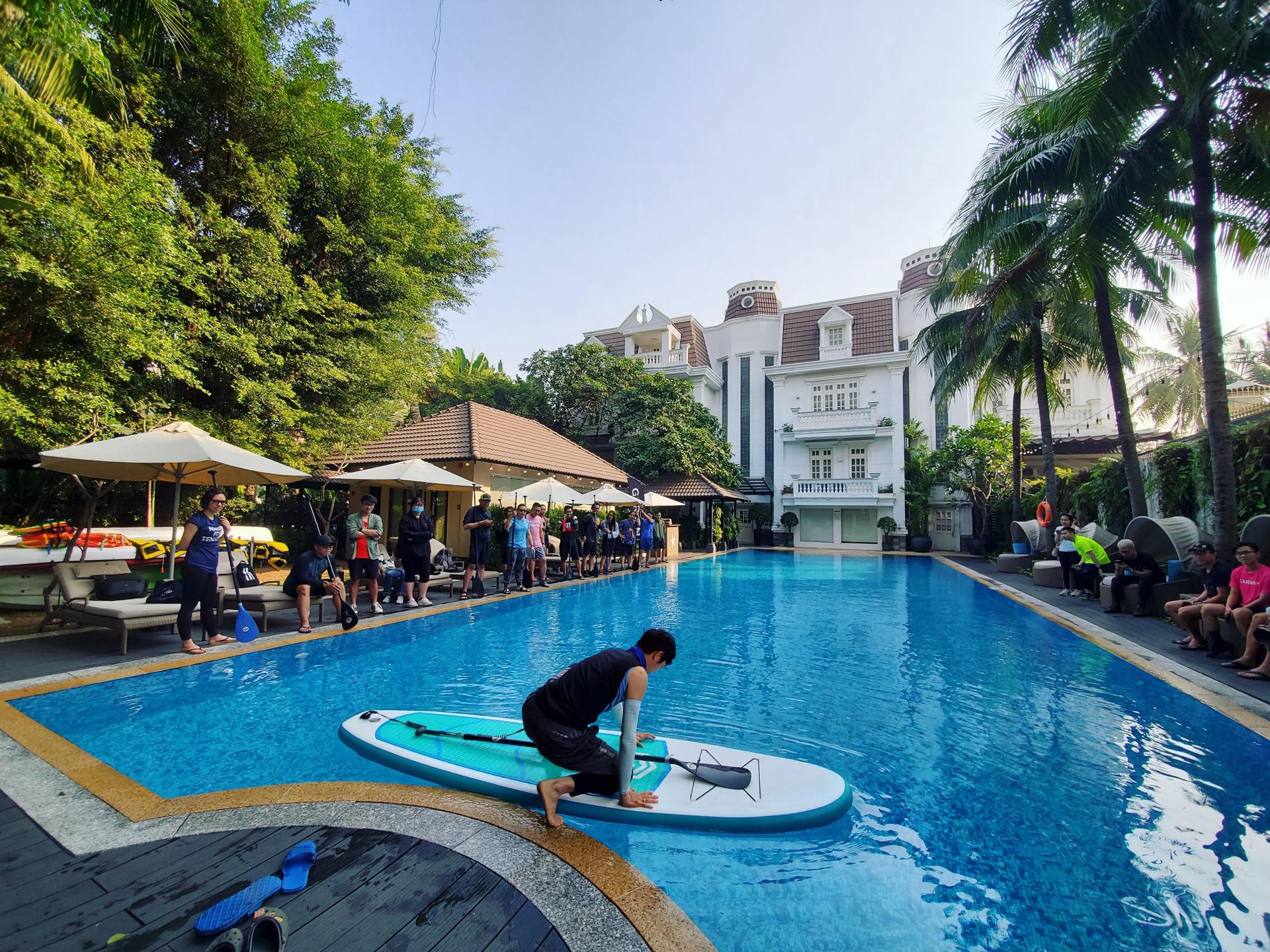 Stand Up PaddStand Up Paddle Board (SUP) Experience on Sai Gon River - Thumbnail 9