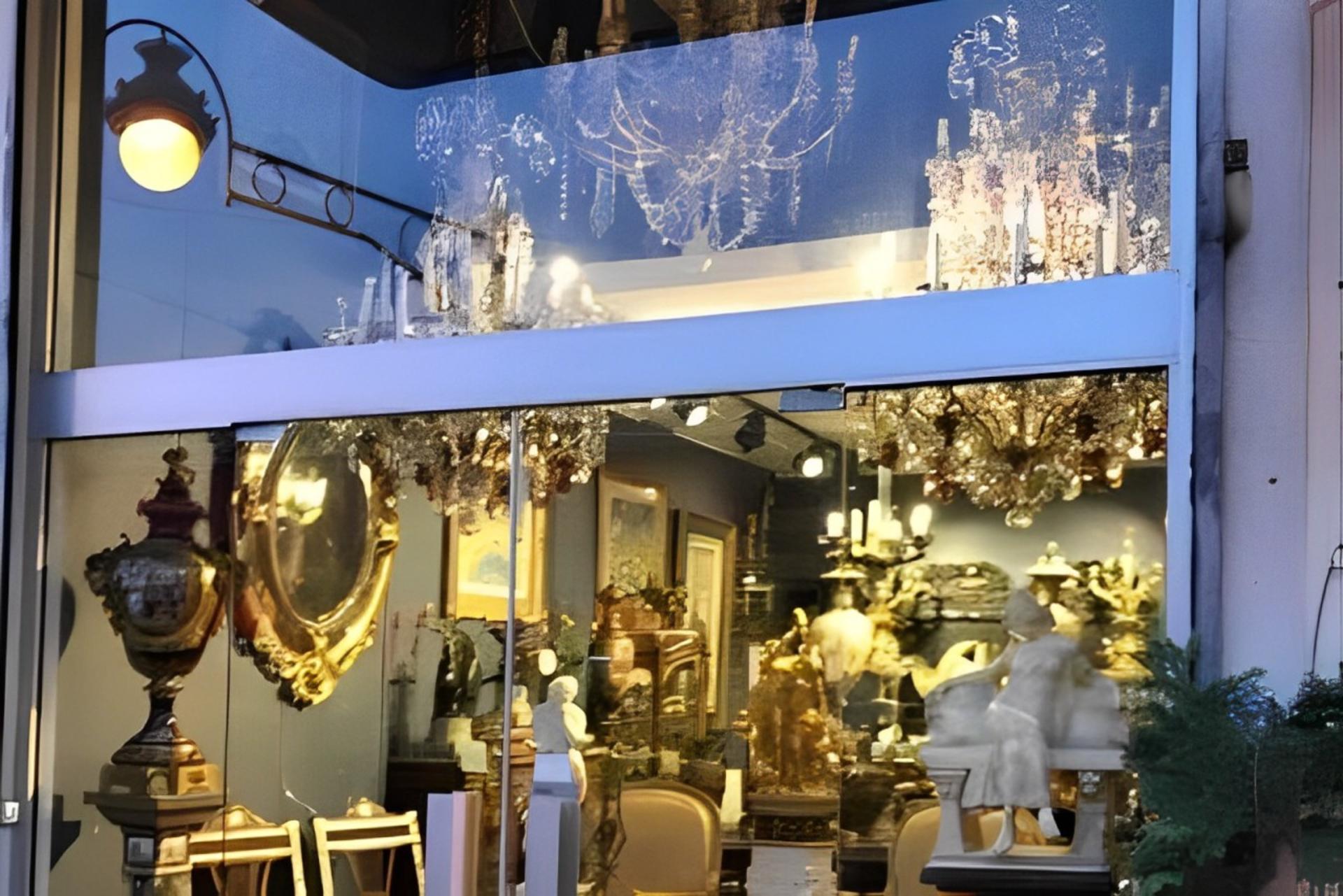 Explore Paris Antique Weekend Market Walking Tour With Free eSIM - Thumbnail 5