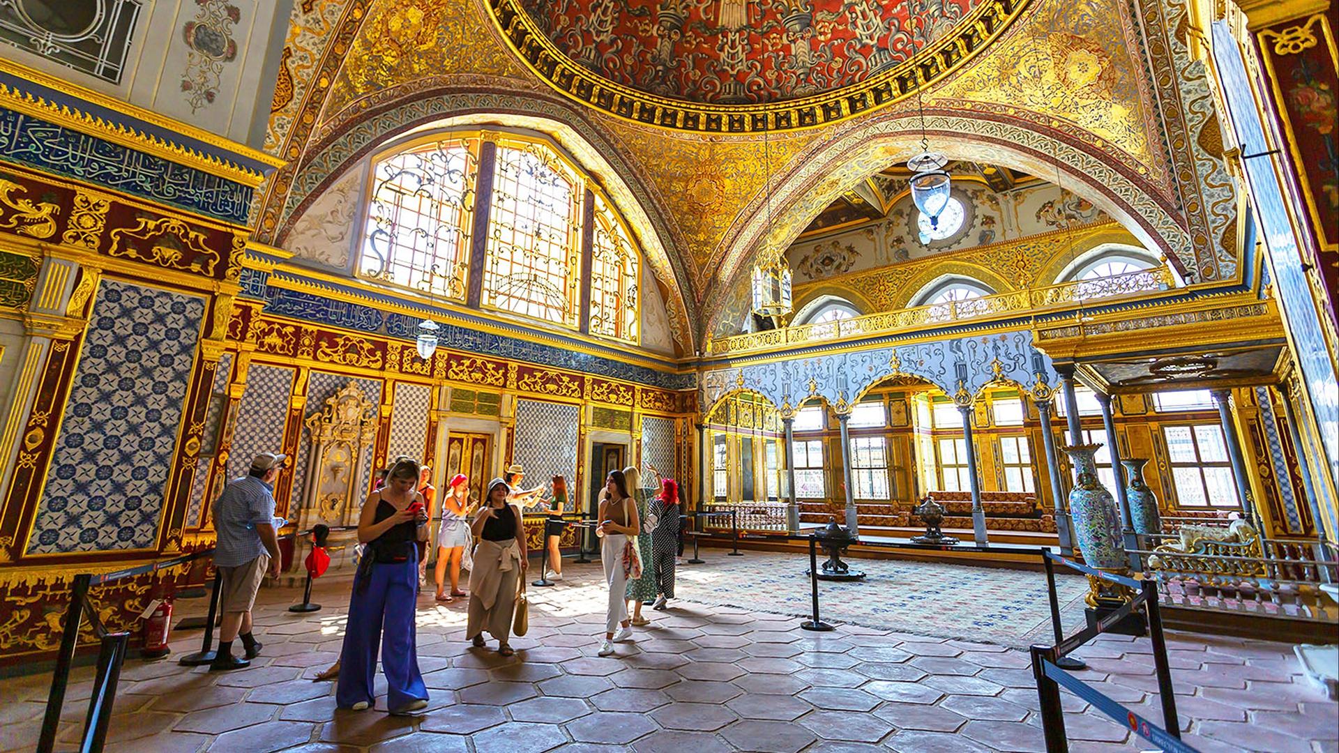 Topkapi Palace Skip-the-Line Ticket and Audio App - Thumbnail 15