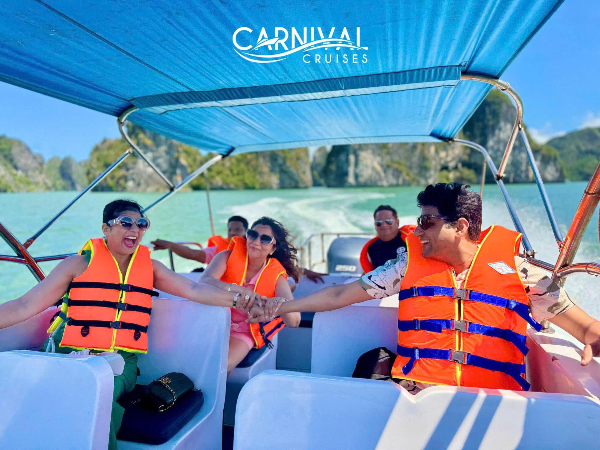 Carnival Luxury Day Cruise: Ha Long Bay with Sung Sot, Titop Island - Thumbnail 35