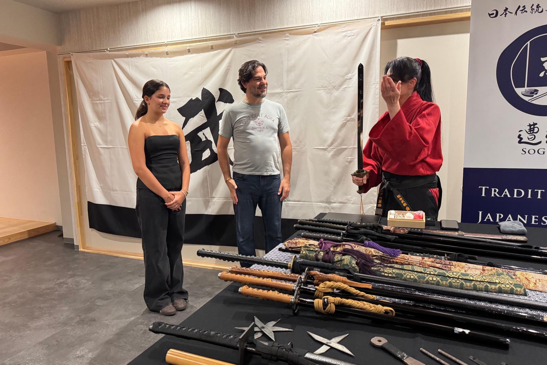 Kyoto: Samurai Sword Workshop with Master Lee Murayama - Thumbnail 2