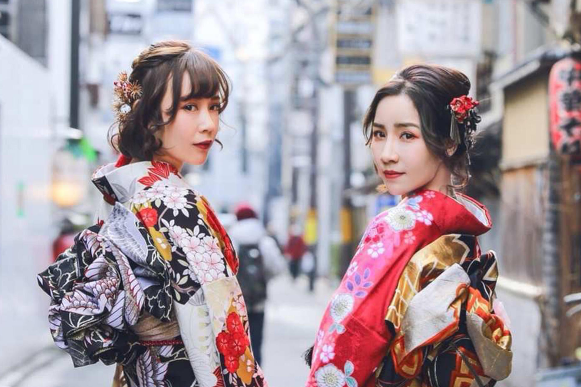 Asakusa Temple Kimono Rental & Photo Experience (Tokyo Kimono Rei Kaminarimon) - Thumbnail 14