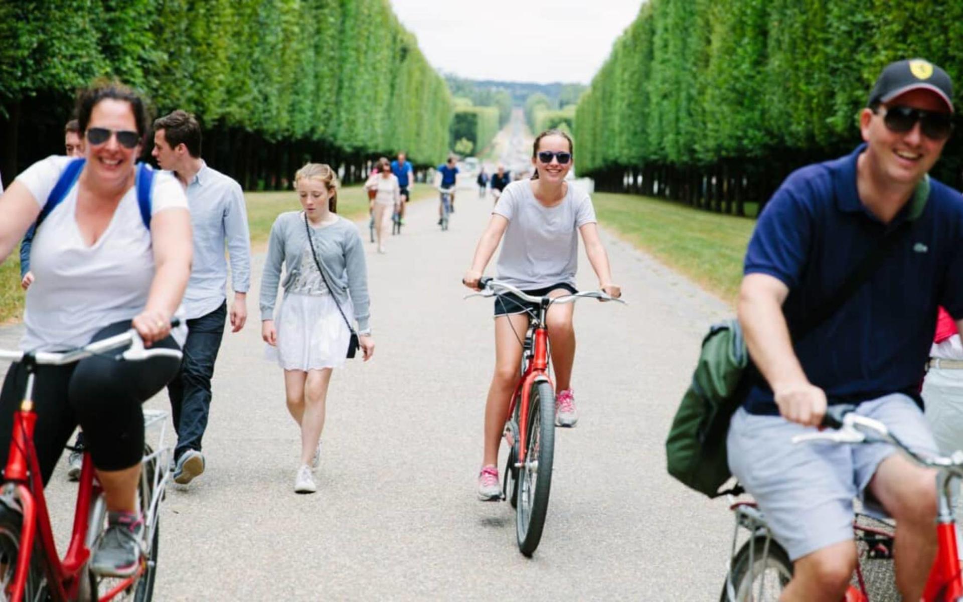 Bike Rentals in Versailles - Thumbnail 7