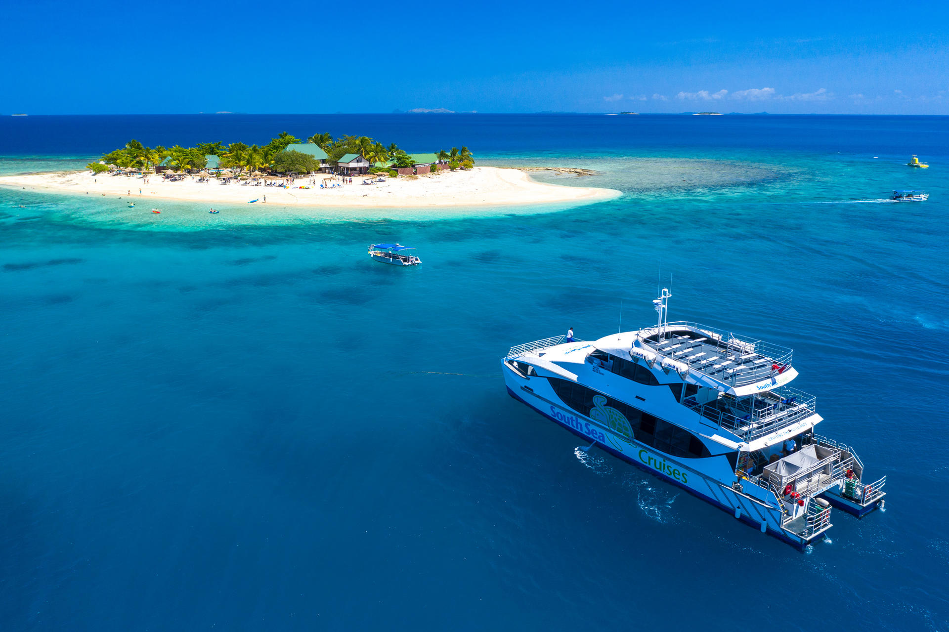 South Sea Island Day Cruise in Fiji - Image 1