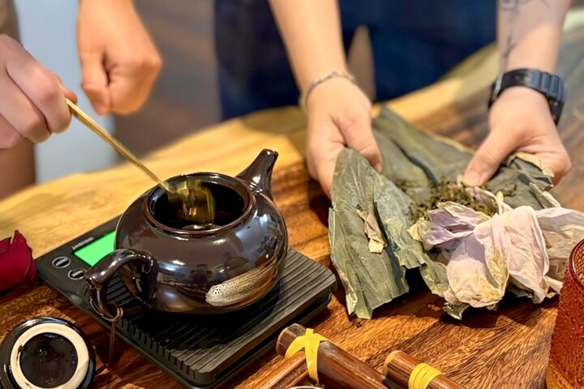 Tea Tastings & Coffee Workshop in Hanoi by Su Quan Roastery - Thumbnail 2