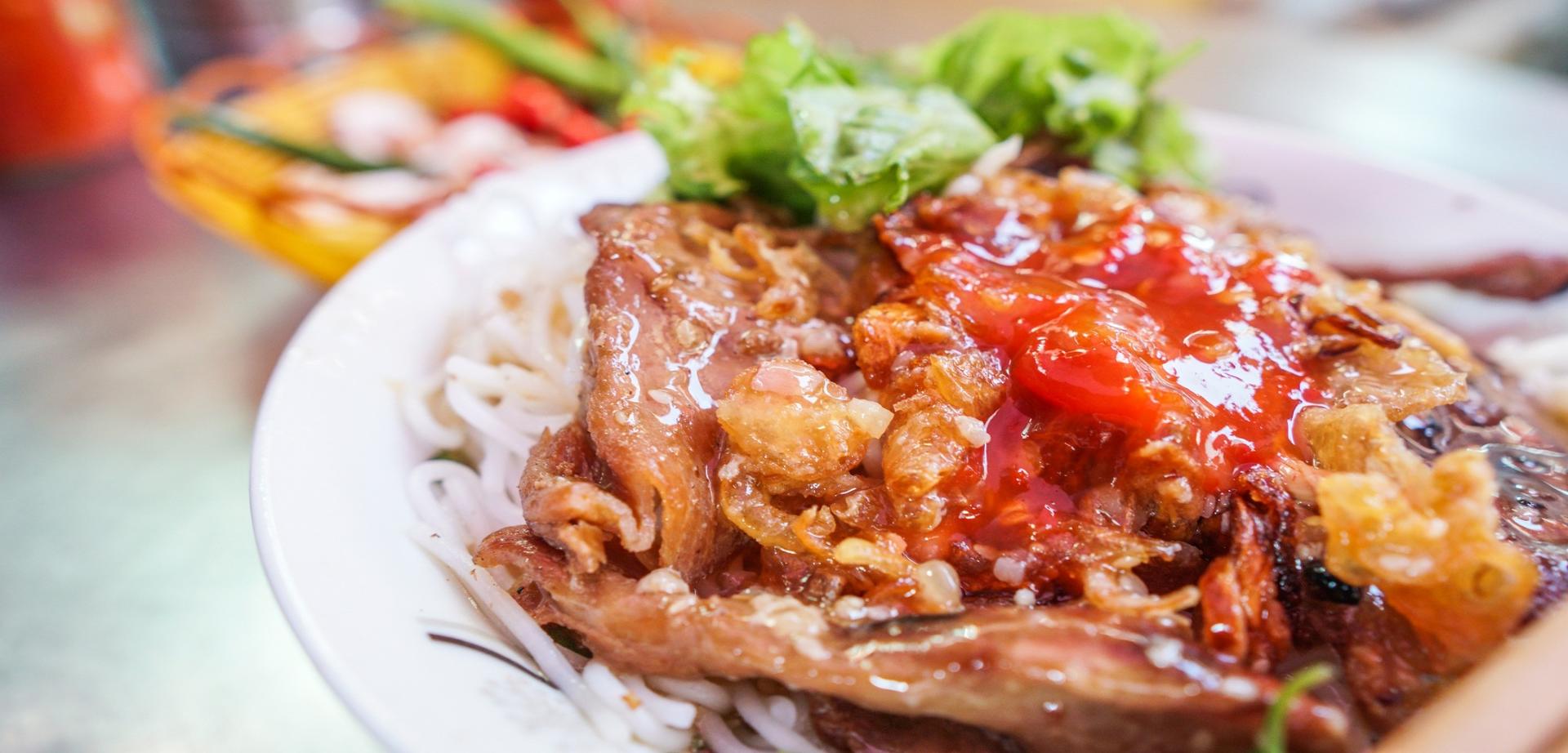Hoi An Private Food Tour with Aodai Rider - Thumbnail 3