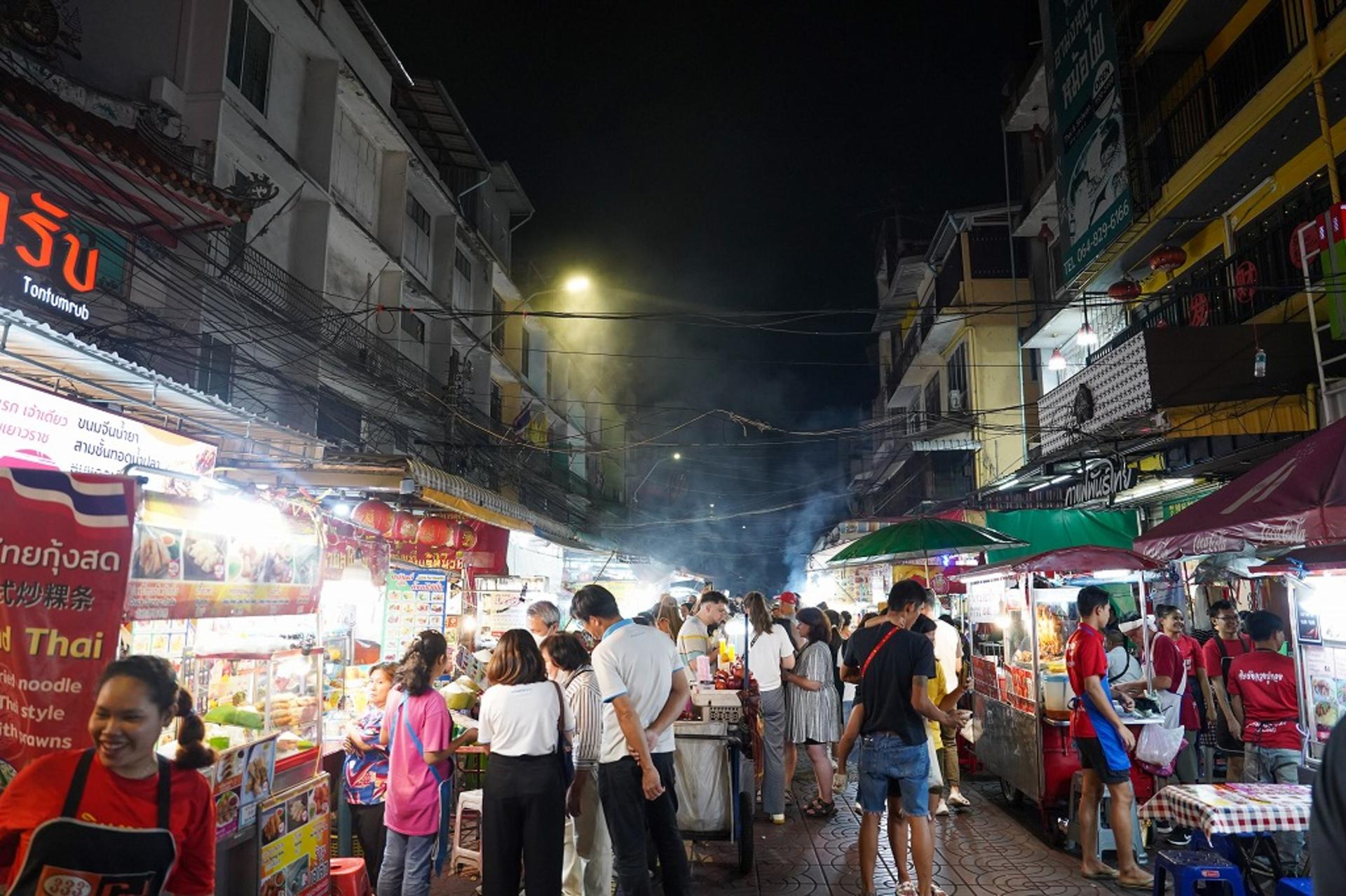 Bangkok Night Michelin Foodie Tour in China Town with 15+ Tastings - Thumbnail 13