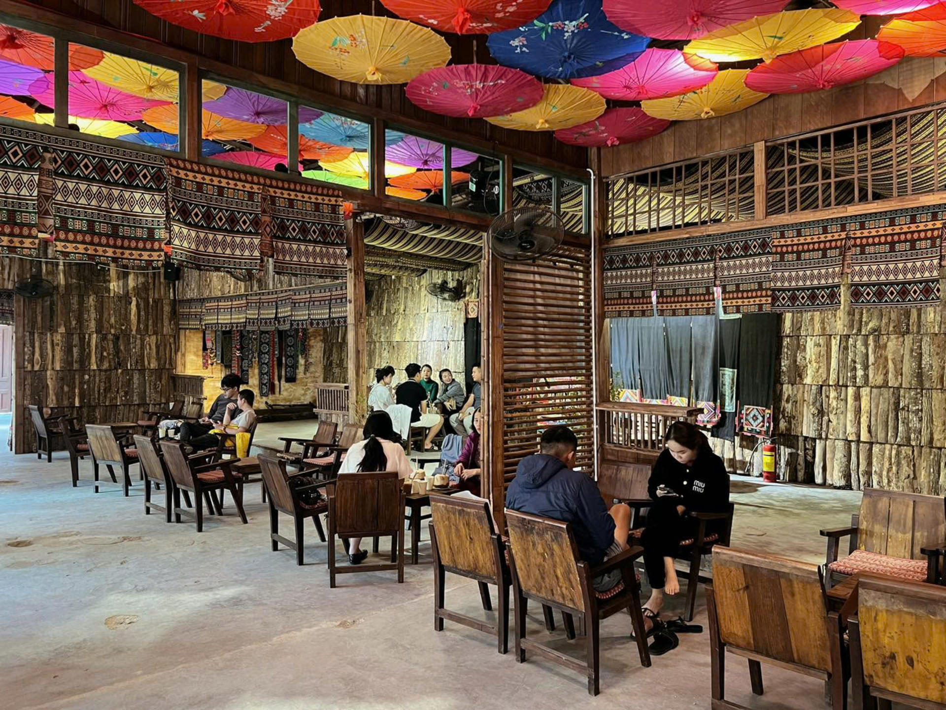 Instagram Cafe Tour in Da Nang - Thumbnail 12