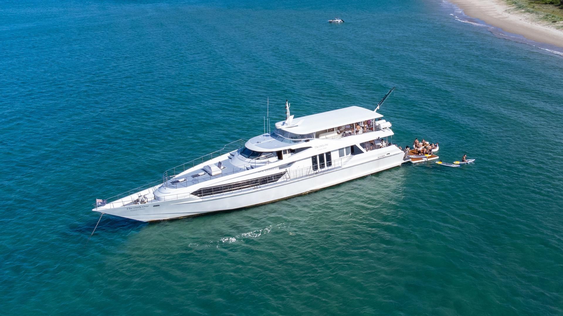 Luxury Sunset Broadwater Cruise Tour - Image 1