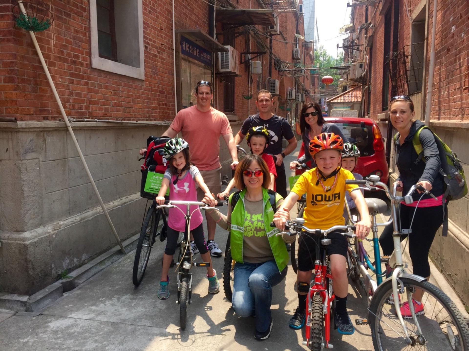 Private Shanghai Jewish Nostalgic Full Day Bike Tour - Thumbnail 3