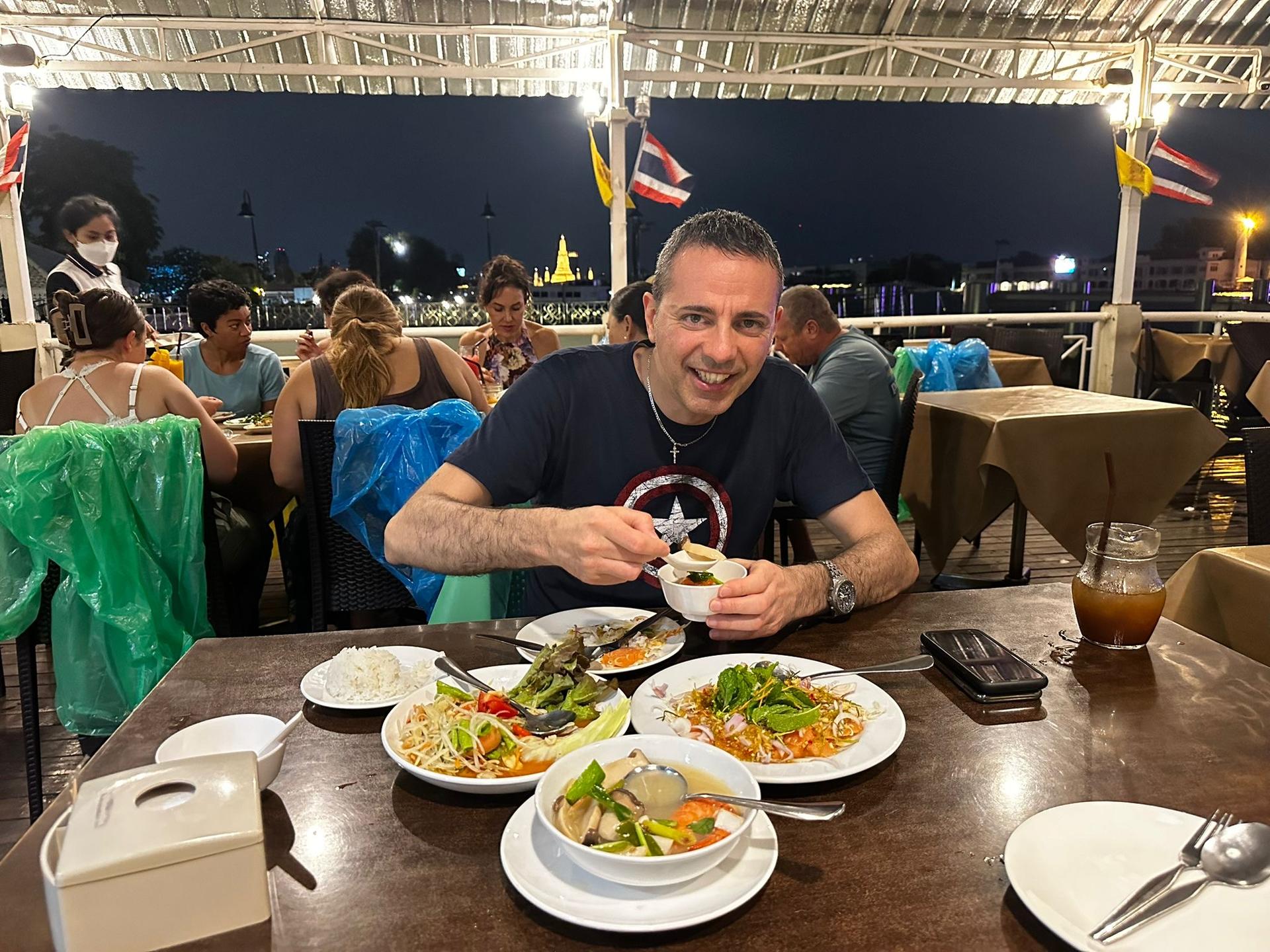 Bangkok Night Tour: Food, Temple & Tuk-Tuk - Thumbnail 10