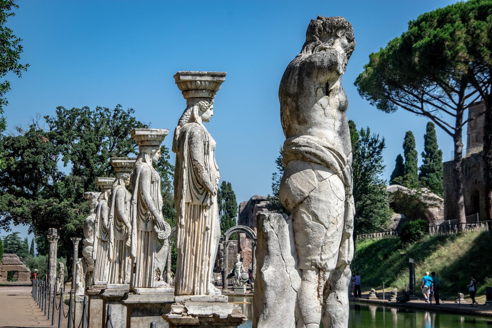 Tivoli, Villa d'Este, and Villa Adriana Day Tour from Rome - Thumbnail 3