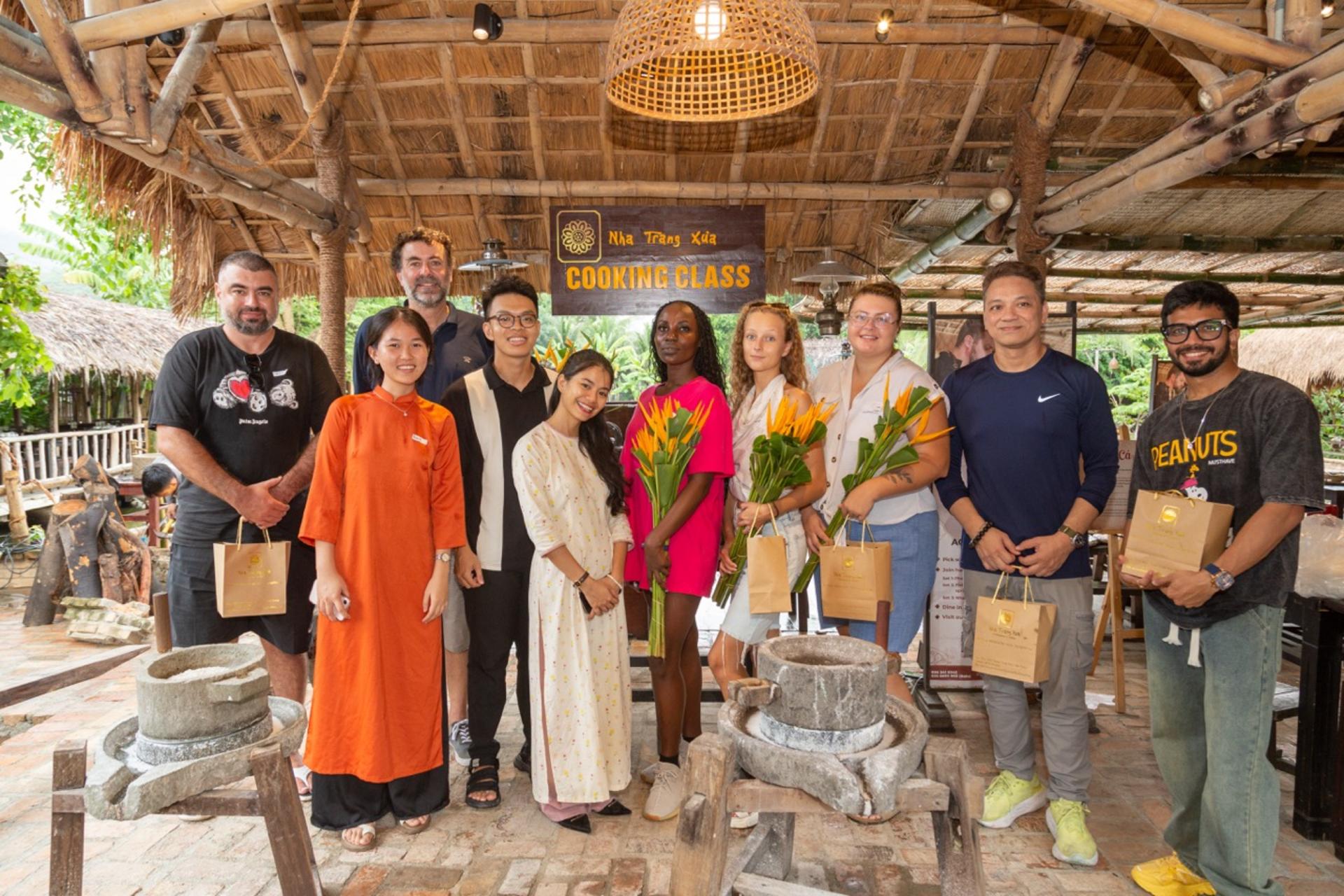 Vietnamese Cuisines Cooking Class at Nha Trang Xua Restaurant - Thumbnail 16