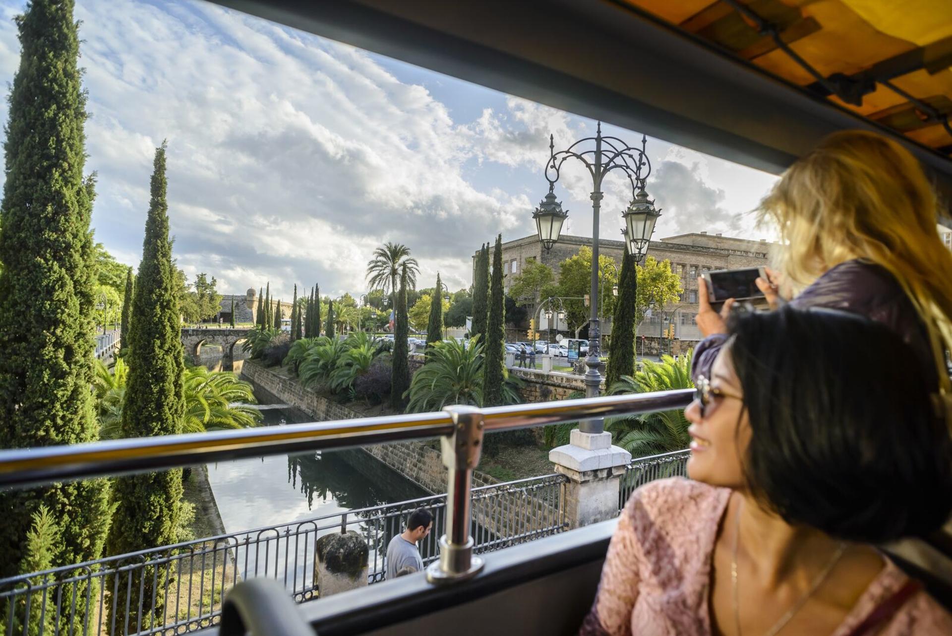 Palma de Mallorca City Sightseeing Hop-On Hop-Off Bus Tour - Thumbnail 2