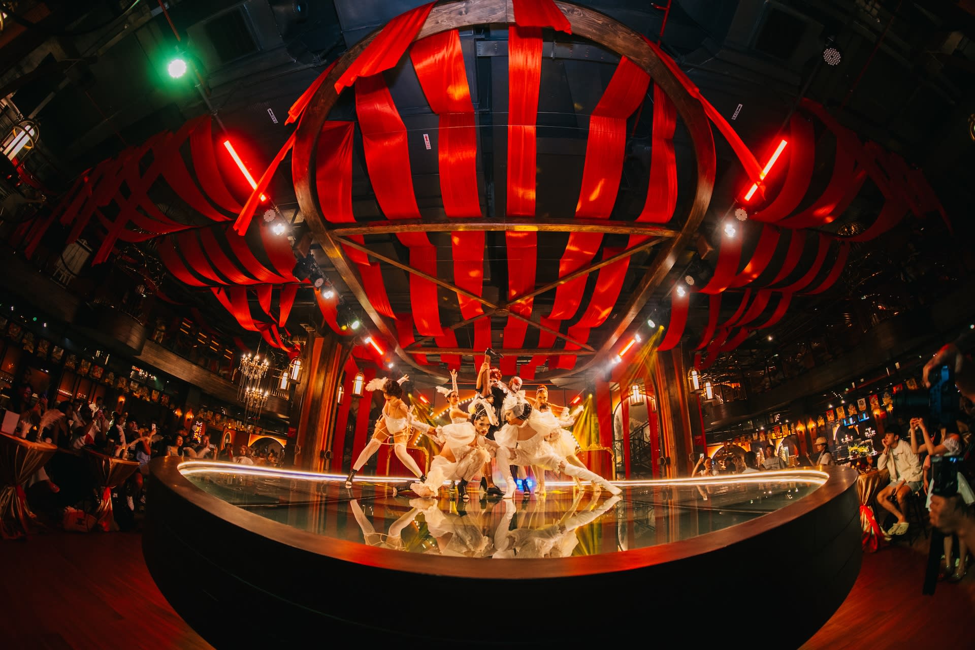 "Ba Na by Night" Ticket in Sun World Ba Na Hills - Thumbnail 22