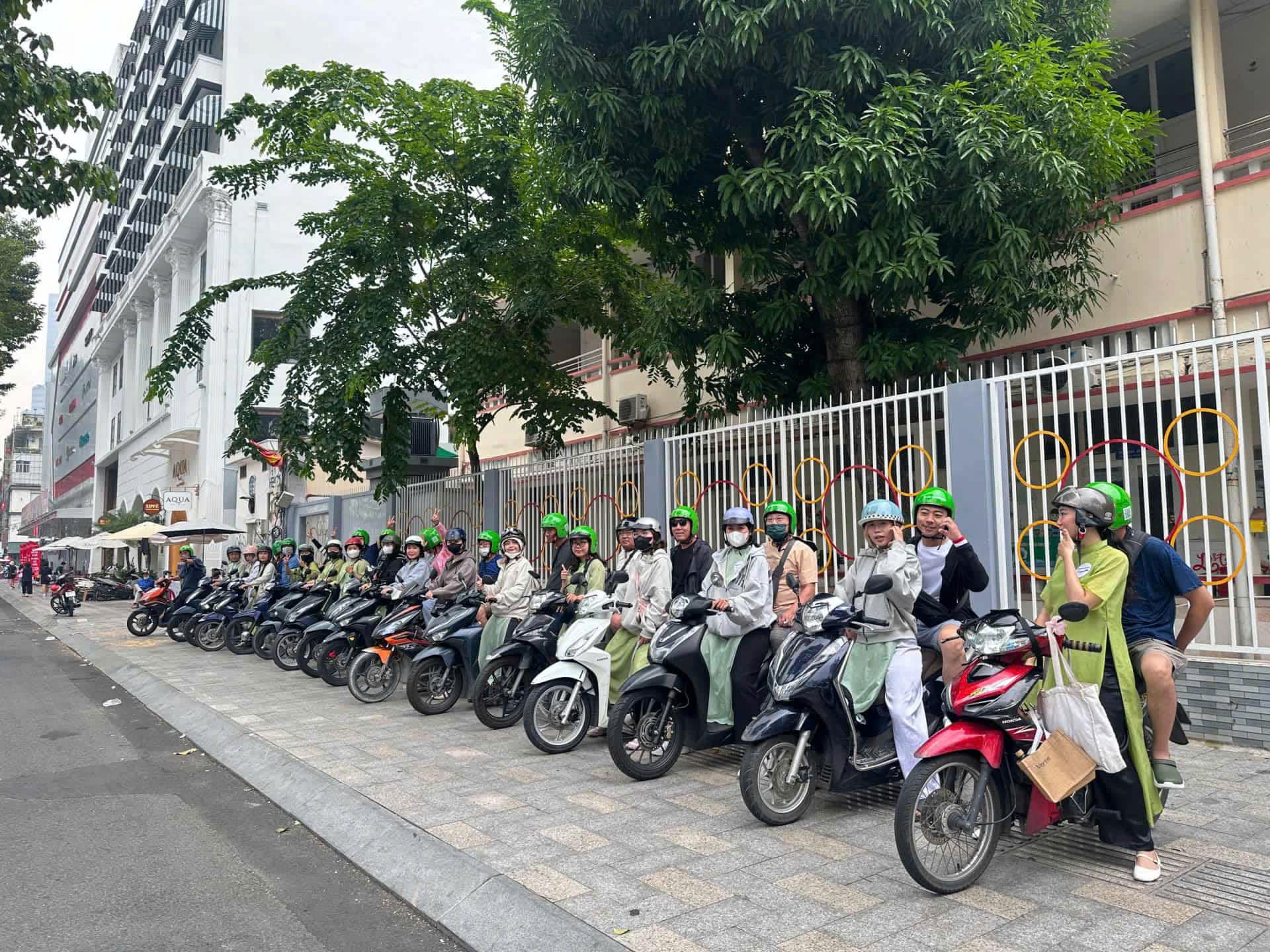 HCMC Highlight & Street Food Motorbike Tour | Female Riders Optional - Thumbnail 30