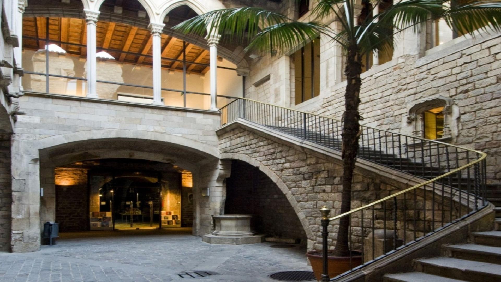 Barcelona Picasso Museum Half-Day Small Group Tour - Thumbnail 3