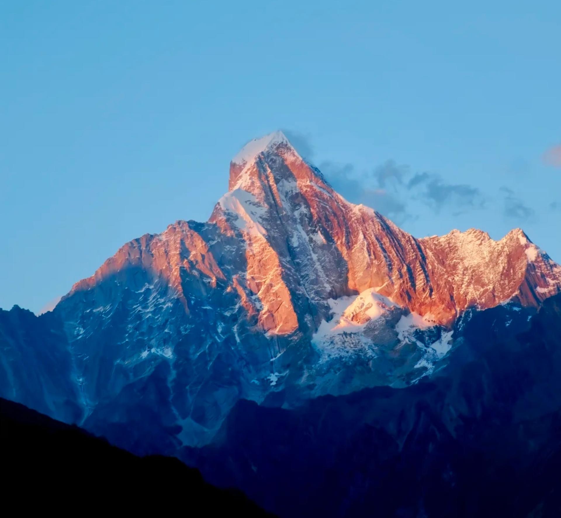 4-Day Tour to Lenggacuo Moon Lake in Gongga Secret Realm, Sichuan (Snow Mountain Photography + Nanny Car) - Thumbnail 16