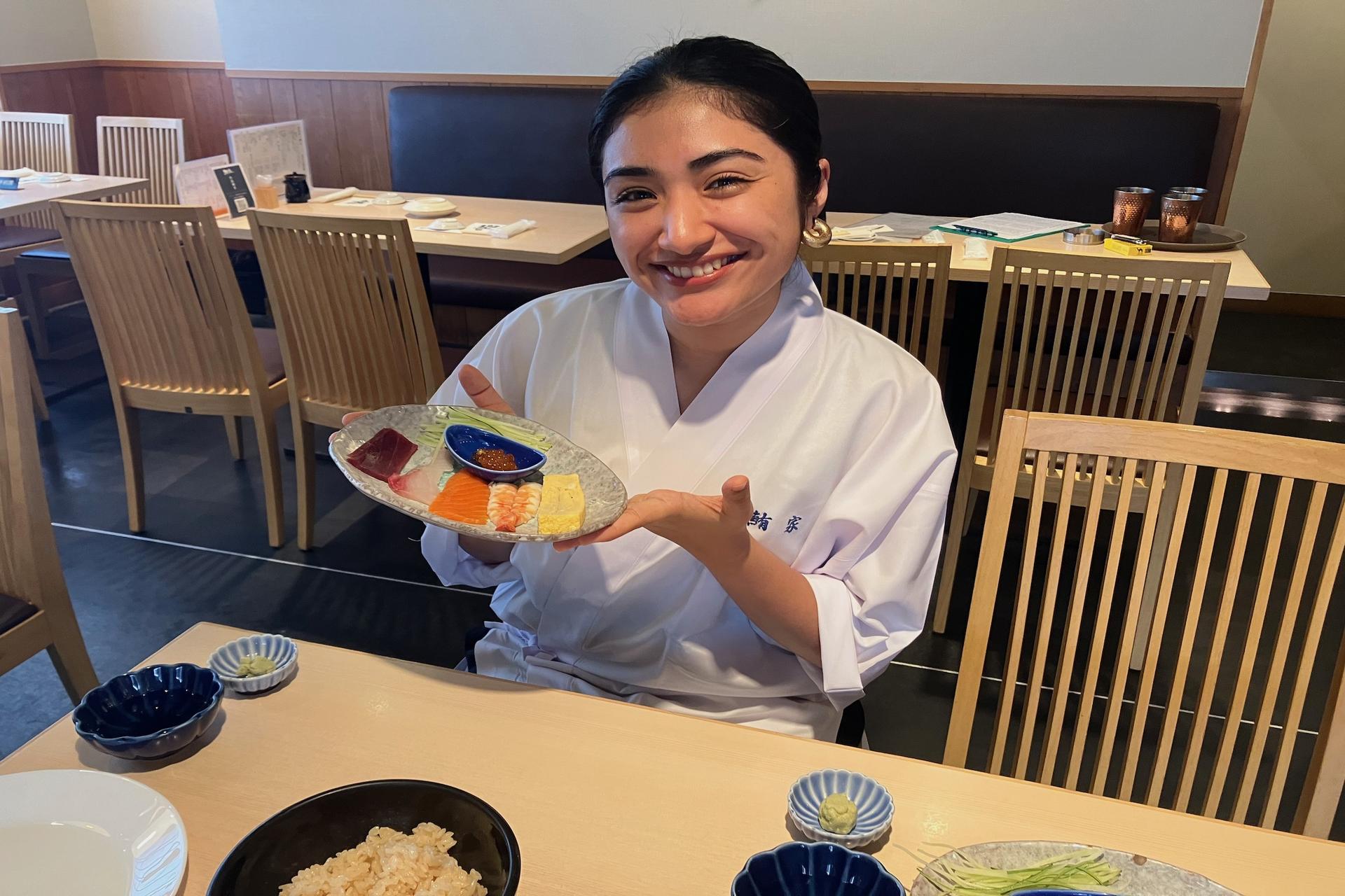Sushi Making Class at a Real Tuna Dealer’s Shop in Shibuya - Thumbnail 4