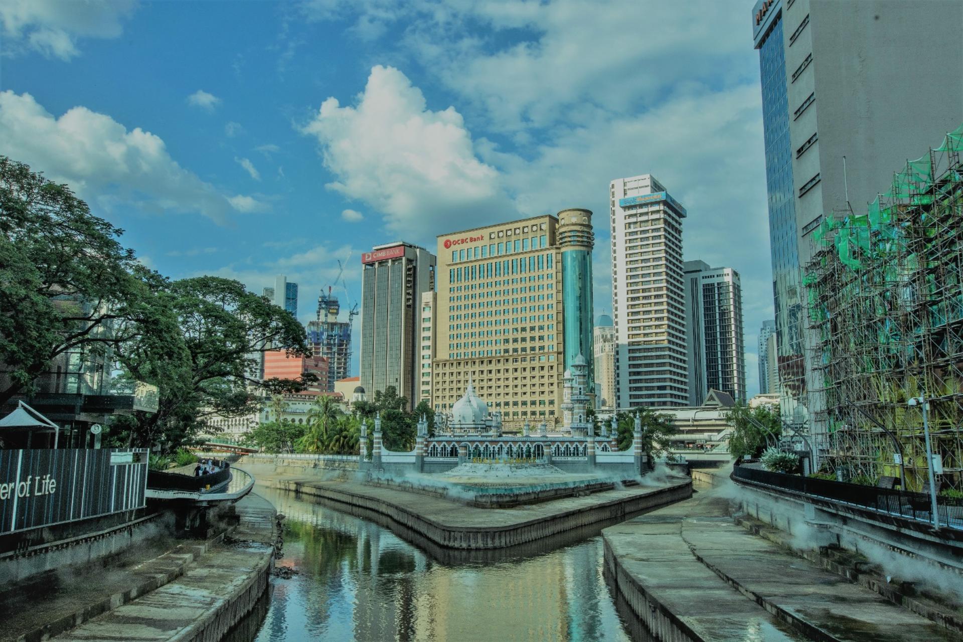 Kuala Lumpur Evening Tour with KL Tower Entry & Water Fountain Show - Thumbnail 6