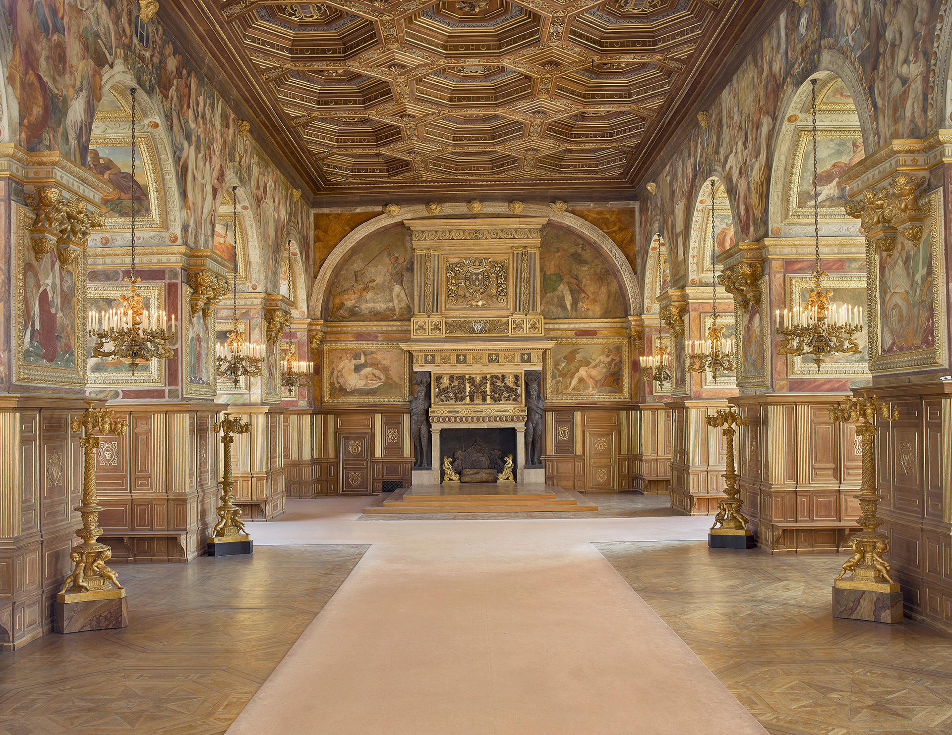 Castles of Fontainebleau and Vaux-le-Vicomte Day Trip from Paris - Thumbnail 6