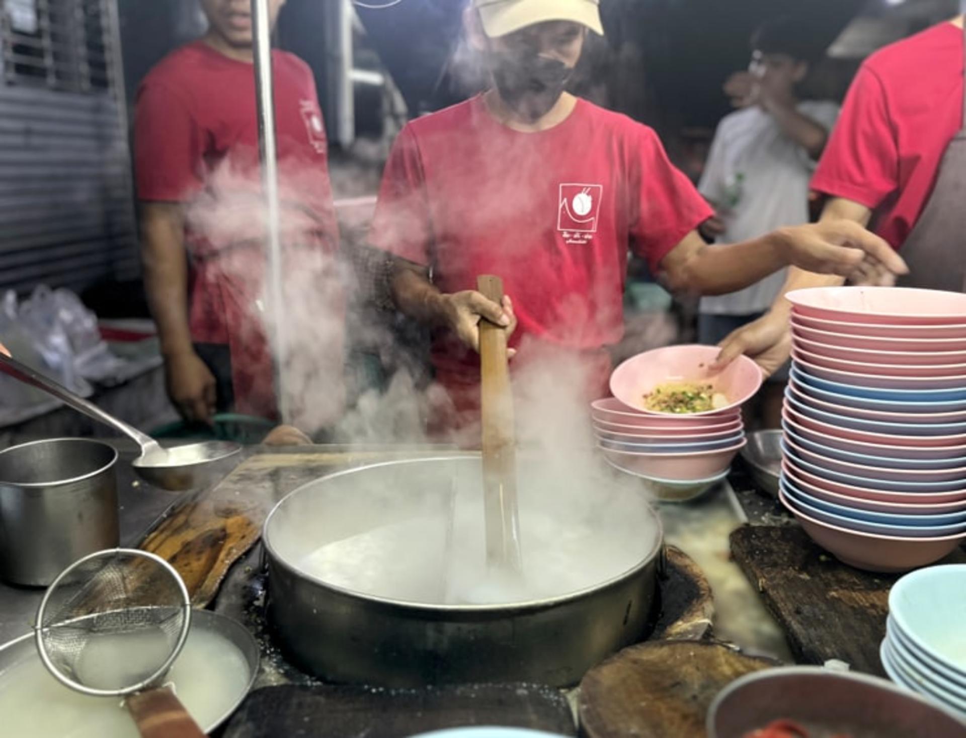 Bangkok Night Michelin Foodie Tour in China Town with 15+ Tastings - Thumbnail 6