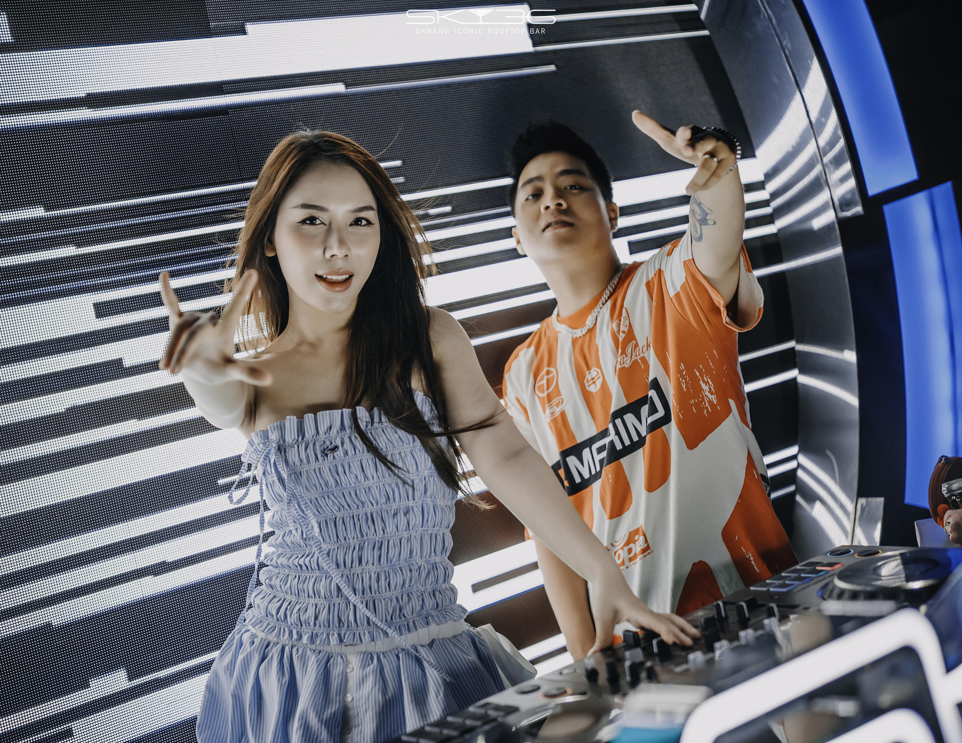Nightlife Experience At Sky36 Rooftop Nightclub In Da Nang - Thumbnail 54