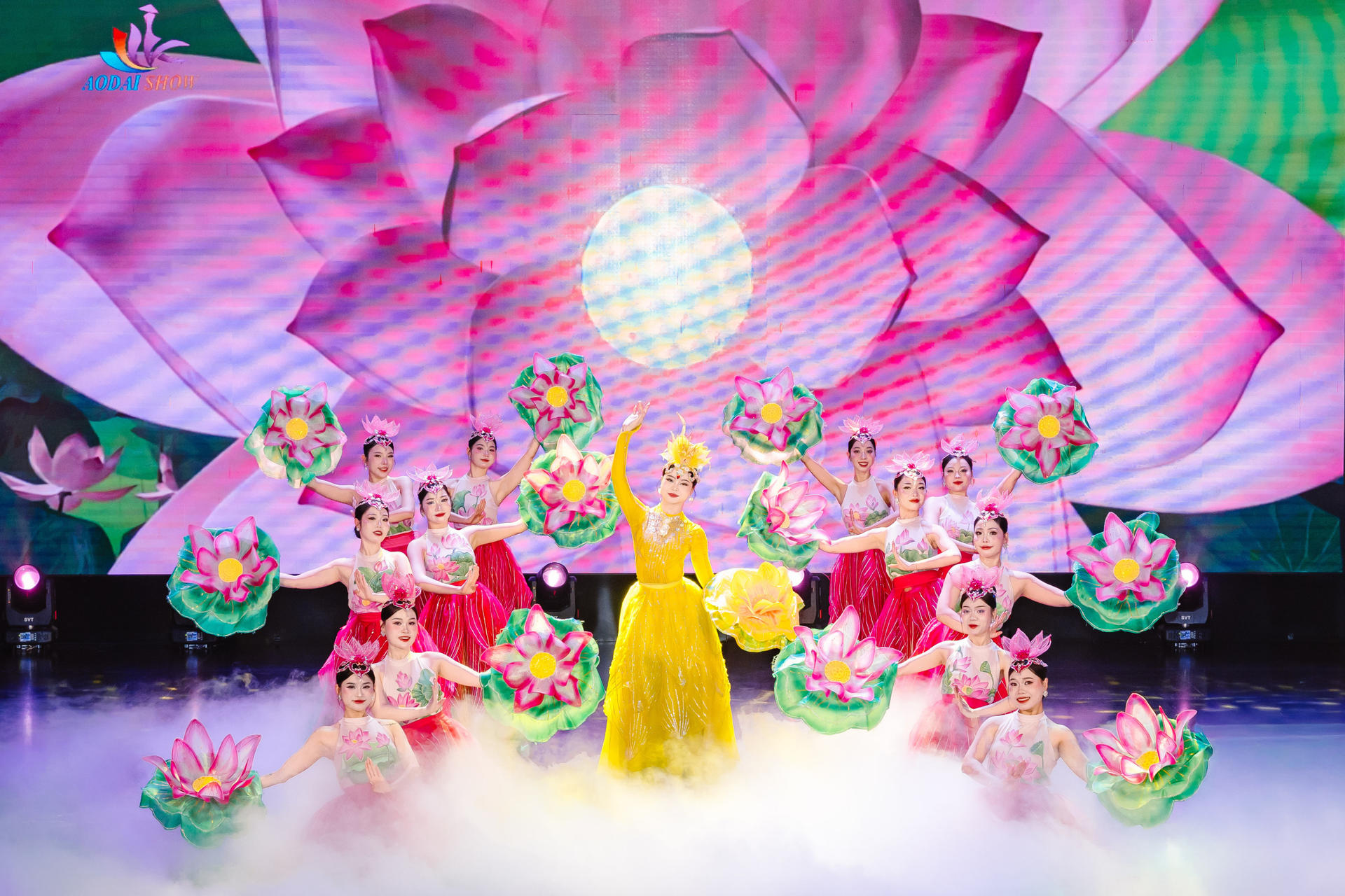 Ao Dai Show Ticket in Da Nang - Thumbnail 5