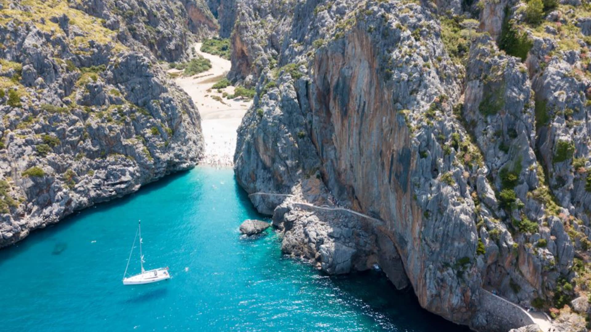 Tramuntana Scenic tour by train, tram and boat in Mallorca - Thumbnail 4