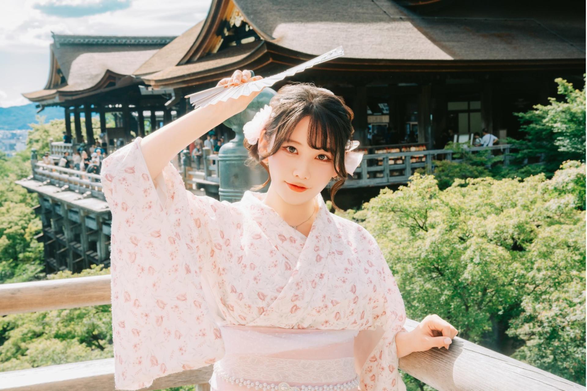 Kiyomizu-dera Kimono Rental (Kyoto/Women's Hair Set Included/Aiwafuku Kiyomizu Chawanzaka Store) - Image 1