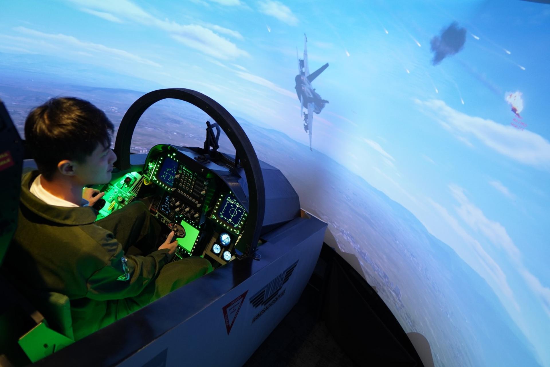 WingsAcademy Pilot Introductory Courses: Airline & Fighter - Thumbnail 9