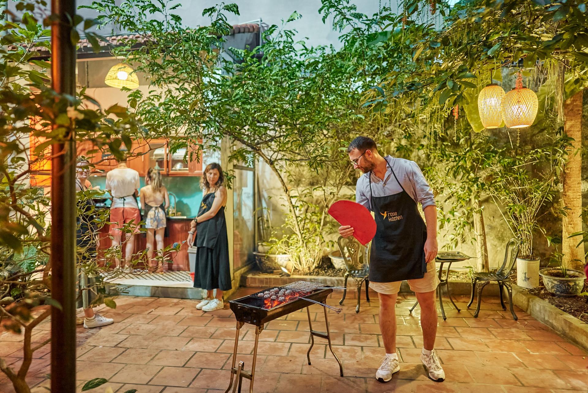 Hanoi Cooking Class: Bun Cha, Pho & Summer Rolls with Free Coffee - Thumbnail 4